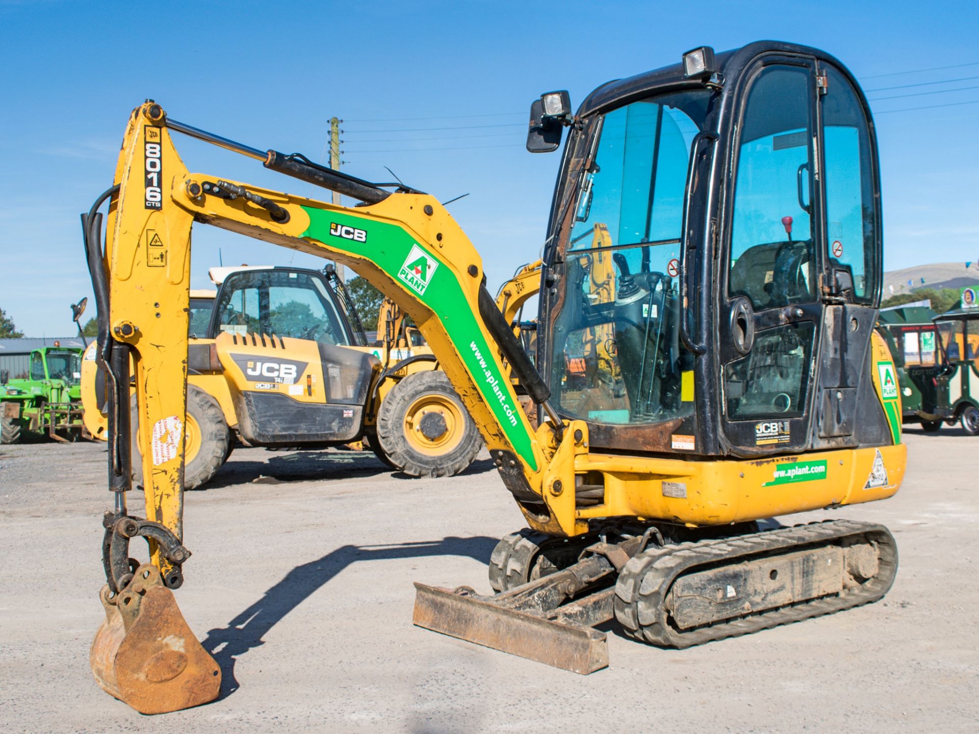 JCB 8016 CTS 1.5 tonne rubber tracked mini excavator Year: 2013 S/N: 2071381 Recorded Hours: 1654