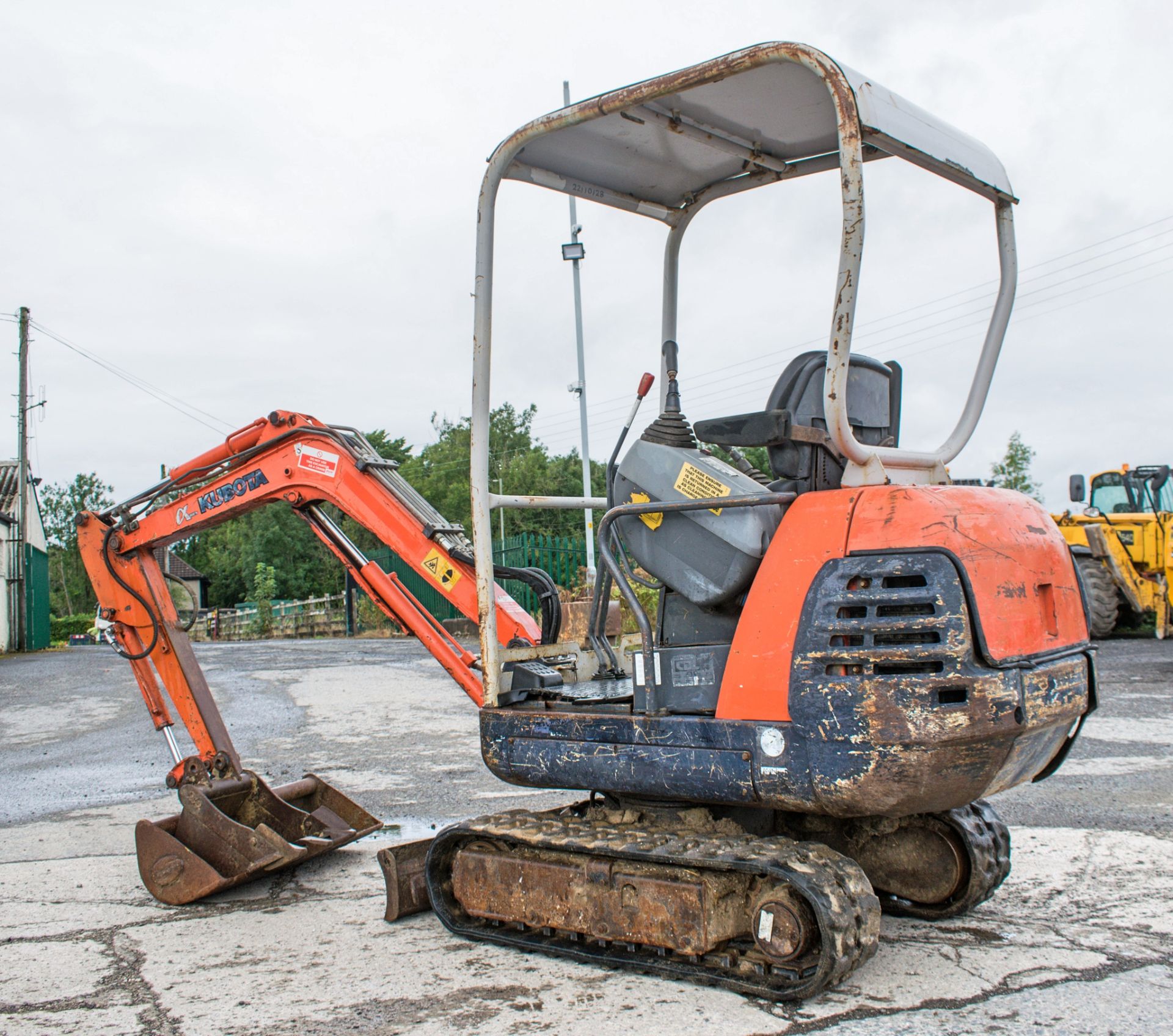 Kubota KX36-2 1.5 tonne rubber tracked mini excavator Year: 2004 S/N: Z059058 Recorded Hours: 3367 - Image 3 of 13