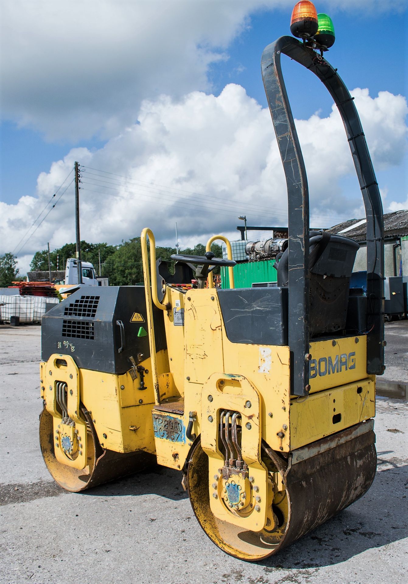 Bomag BW80 ADH-2 double drum ride on roller S/N: 424979 Recorded Hours: 1213 1345 - Image 3 of 10