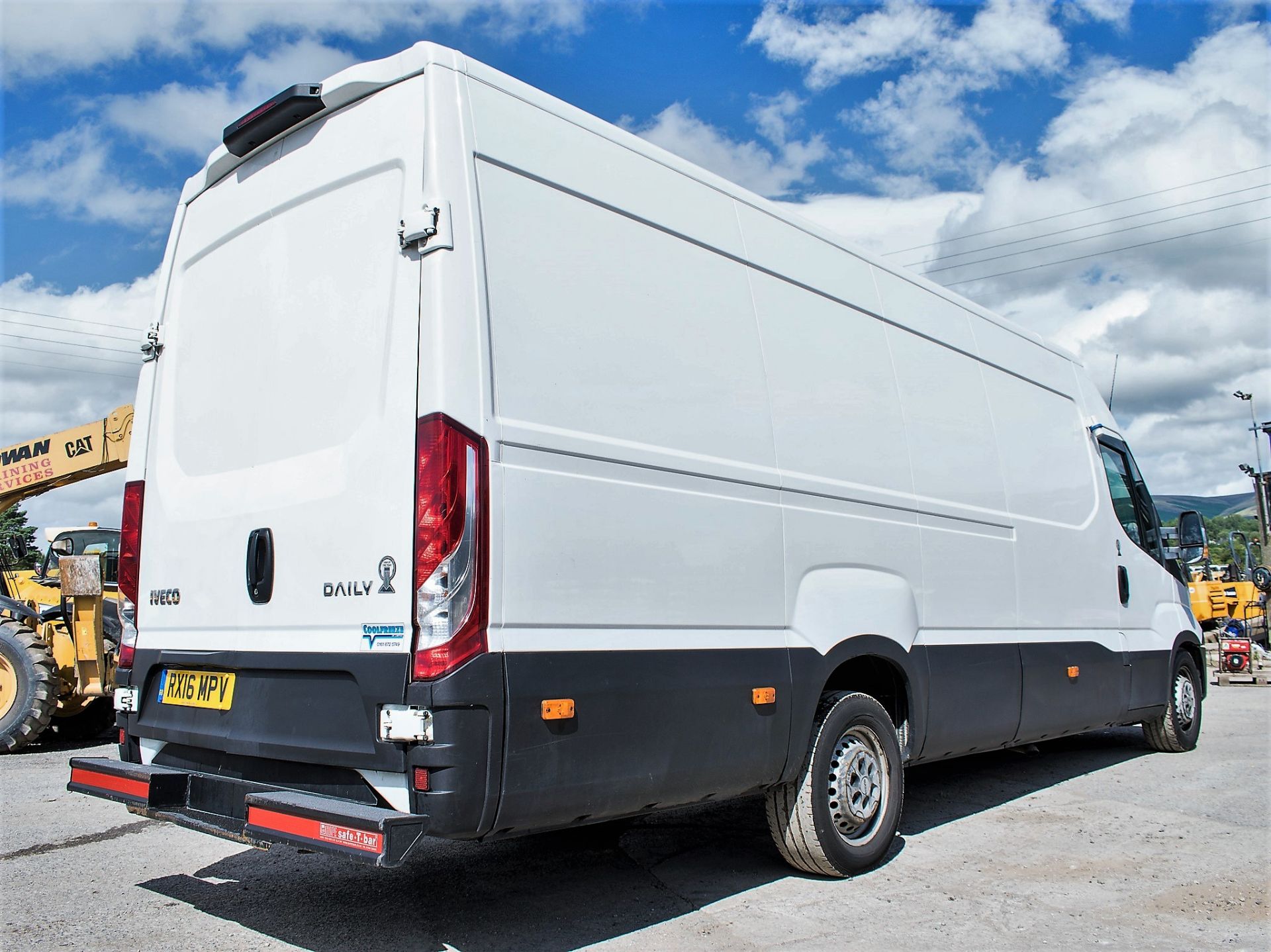 IVECO DAILY 35 S17 XLWB refrigerated diesel panel van Registration Number: RX16MPV Date of first - Image 4 of 13