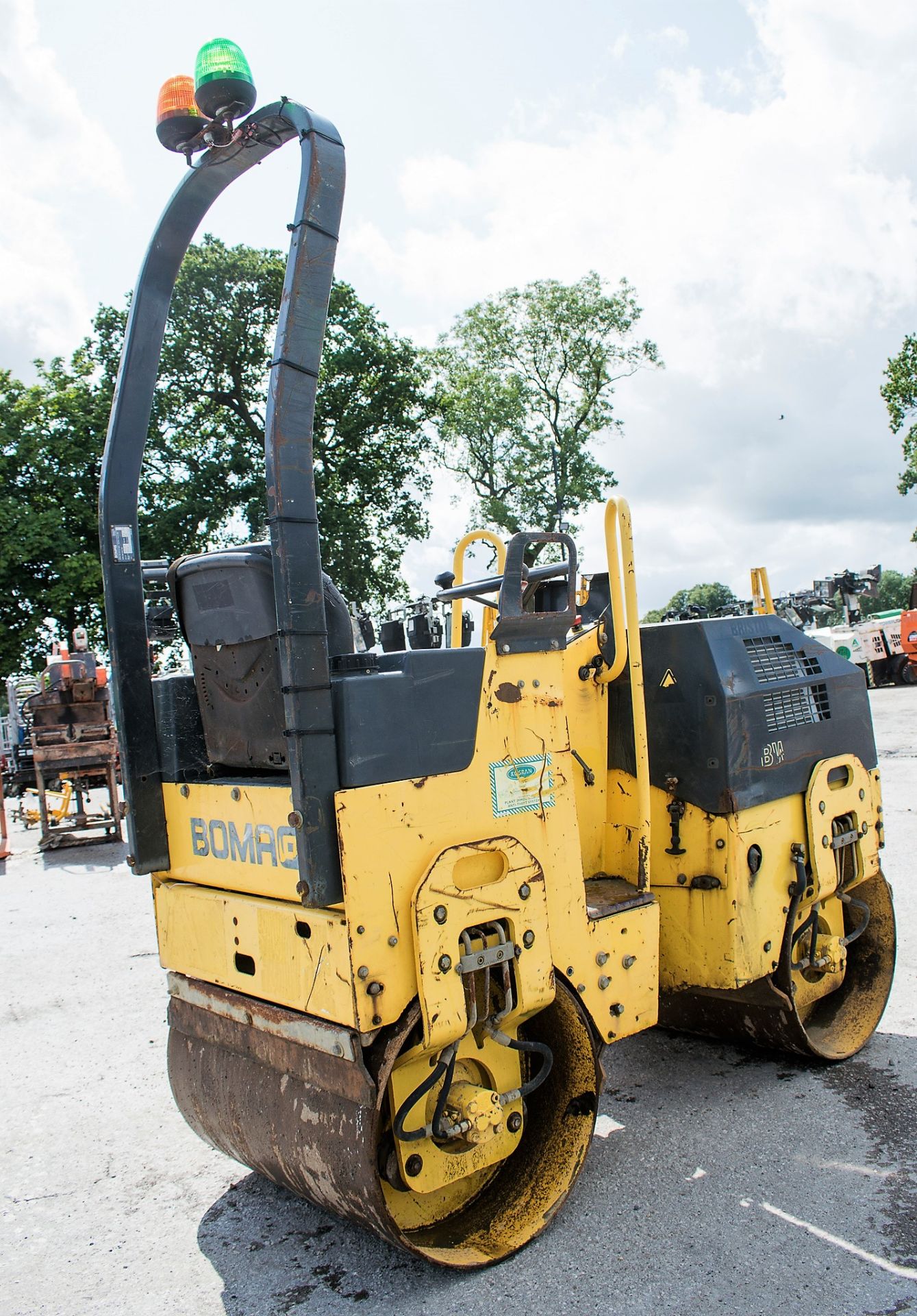 Bomag BW80 ADH-2 double drum ride on roller S/N: 424979 Recorded Hours: 1213 1345 - Image 4 of 10