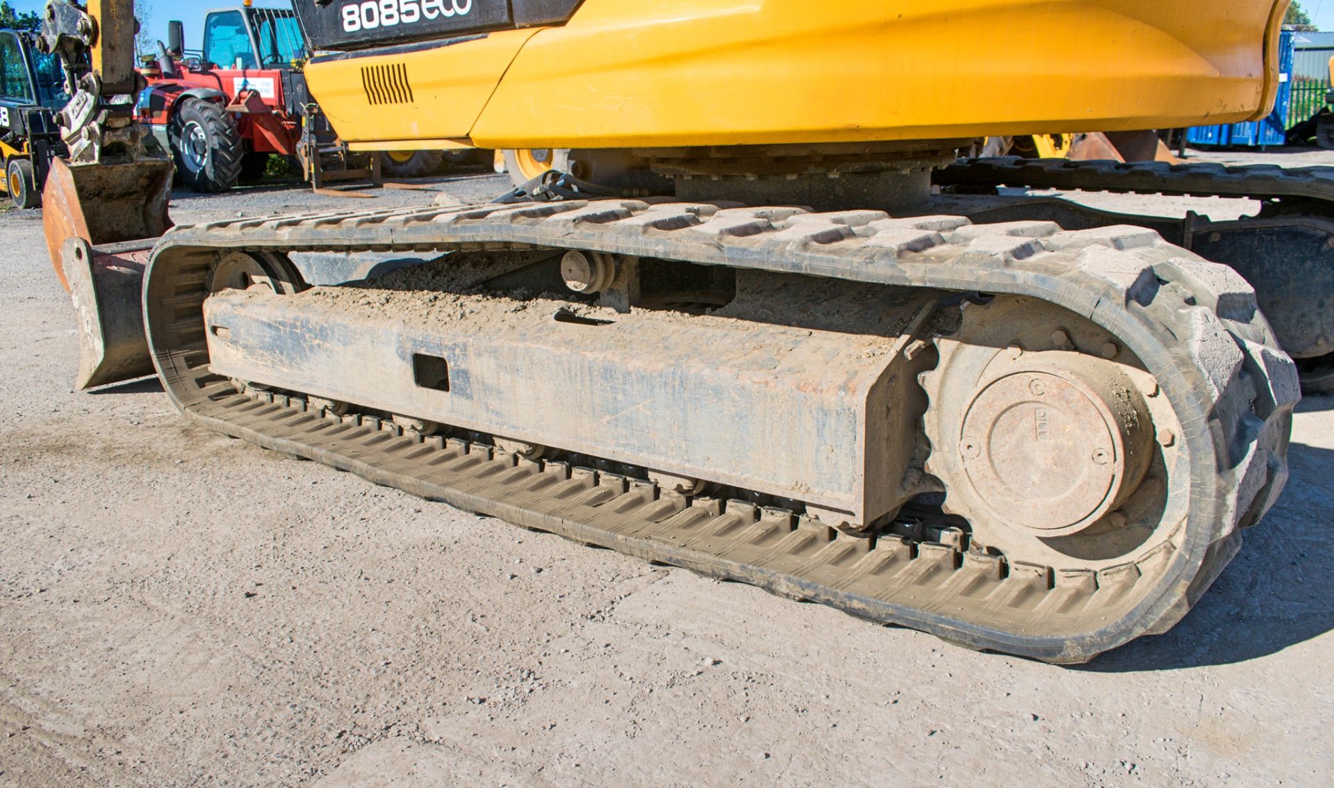 JCB 8085 ZTS 8.5 tonne rubber tracked excavator Year: 2013 S/N: 1073047 Recorded Hours: 95075 (Clock - Image 7 of 19