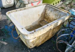 Plastic mortar tub