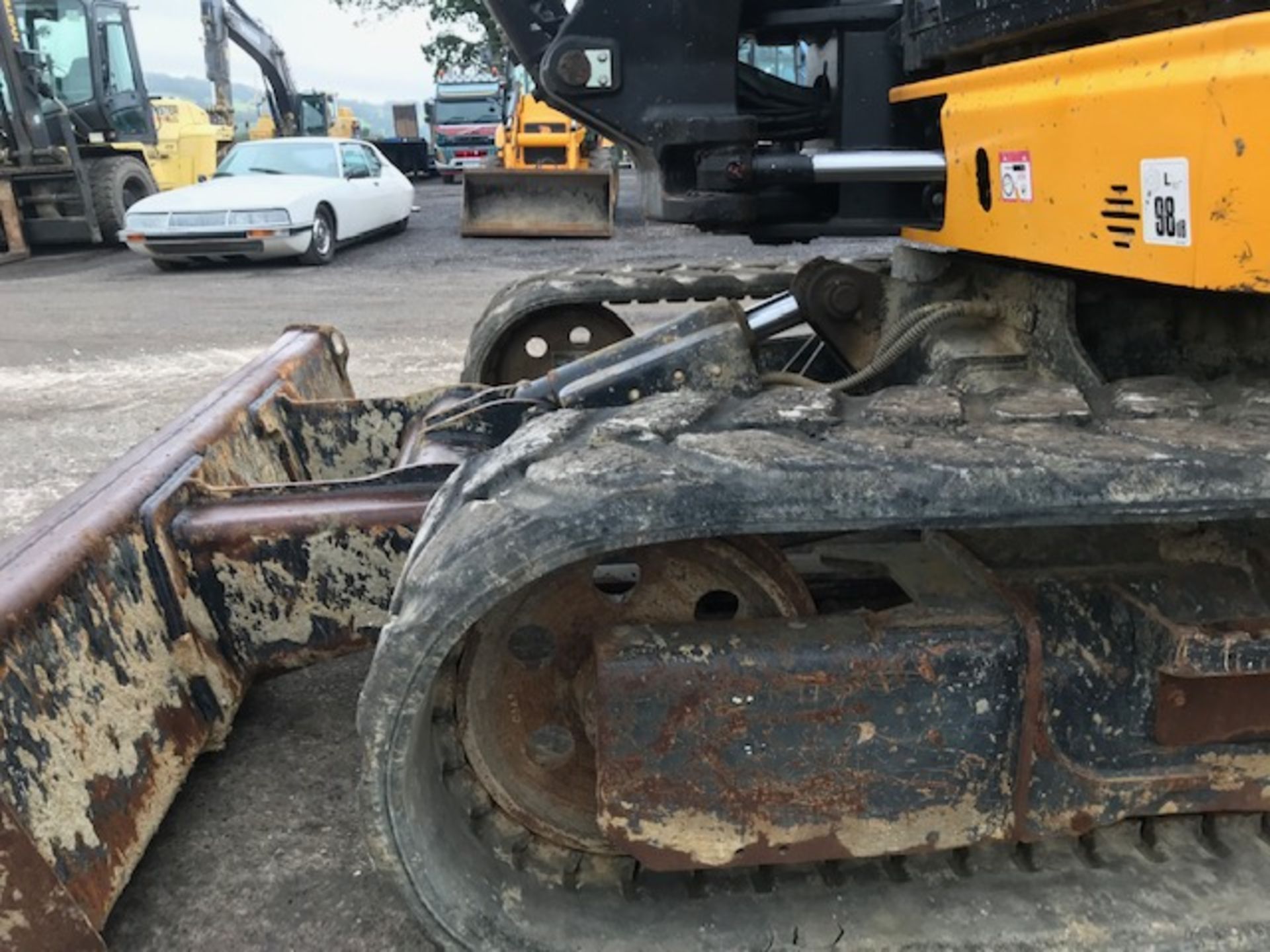 JCB 86C-1 9 tonne rubber tracked midi excavator  Year: 2014 S/N: 02249525 Recorded Hours: 5343 - Image 7 of 22