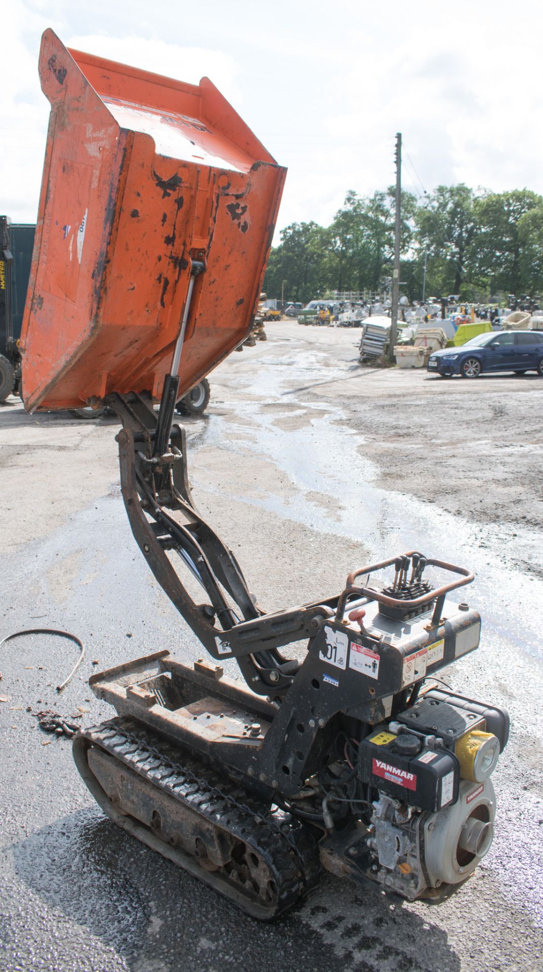 CORMIDI C6.50 TWHTD diesel driven walk behind high tip rubber tracked dumper Year: 2007 S/N: - Image 2 of 4