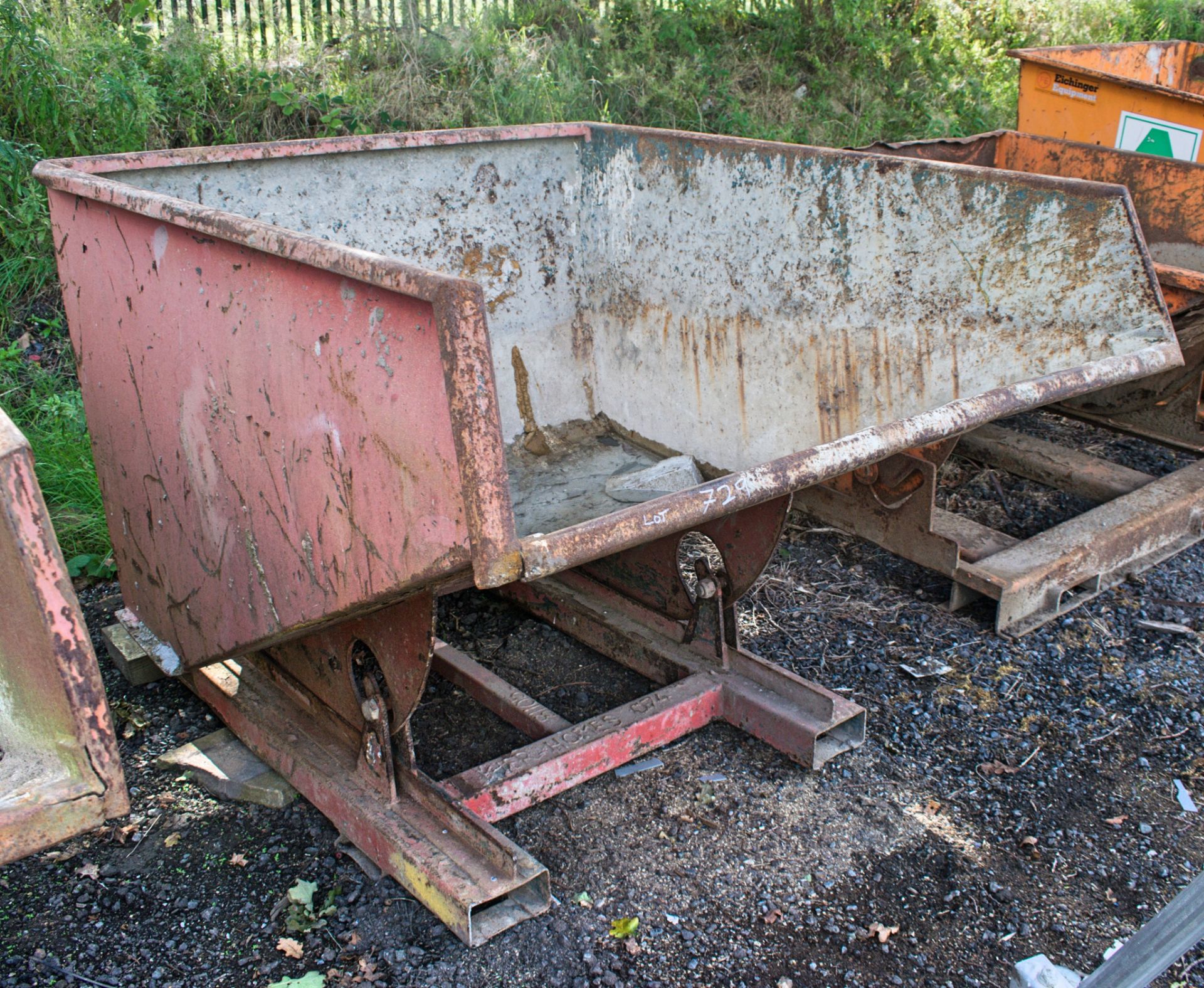 Tipping skip