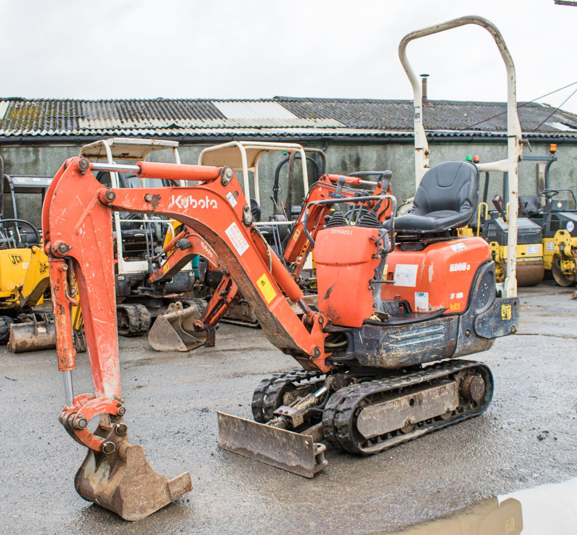 Kubota K008-3 0.8 tonne rubber tracked micro excavator Year: 2008 S/N: 18177 Recorded Hours: 2471