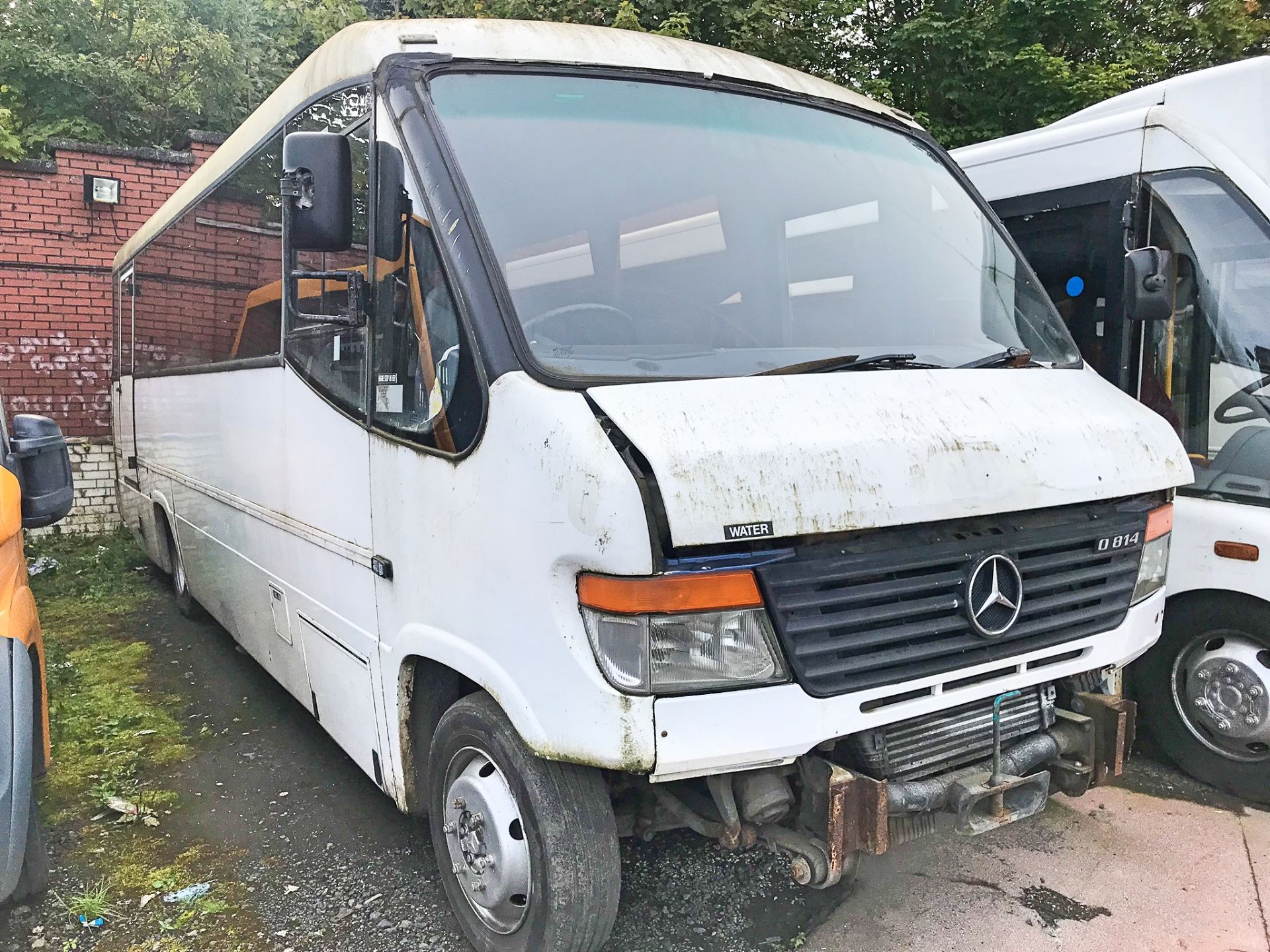 Mercedes Benz 814D 25 seat mini coach Registration Number: IIG 8307 Date of Registration: 03/12/2002