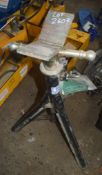 Pipe/axle stand