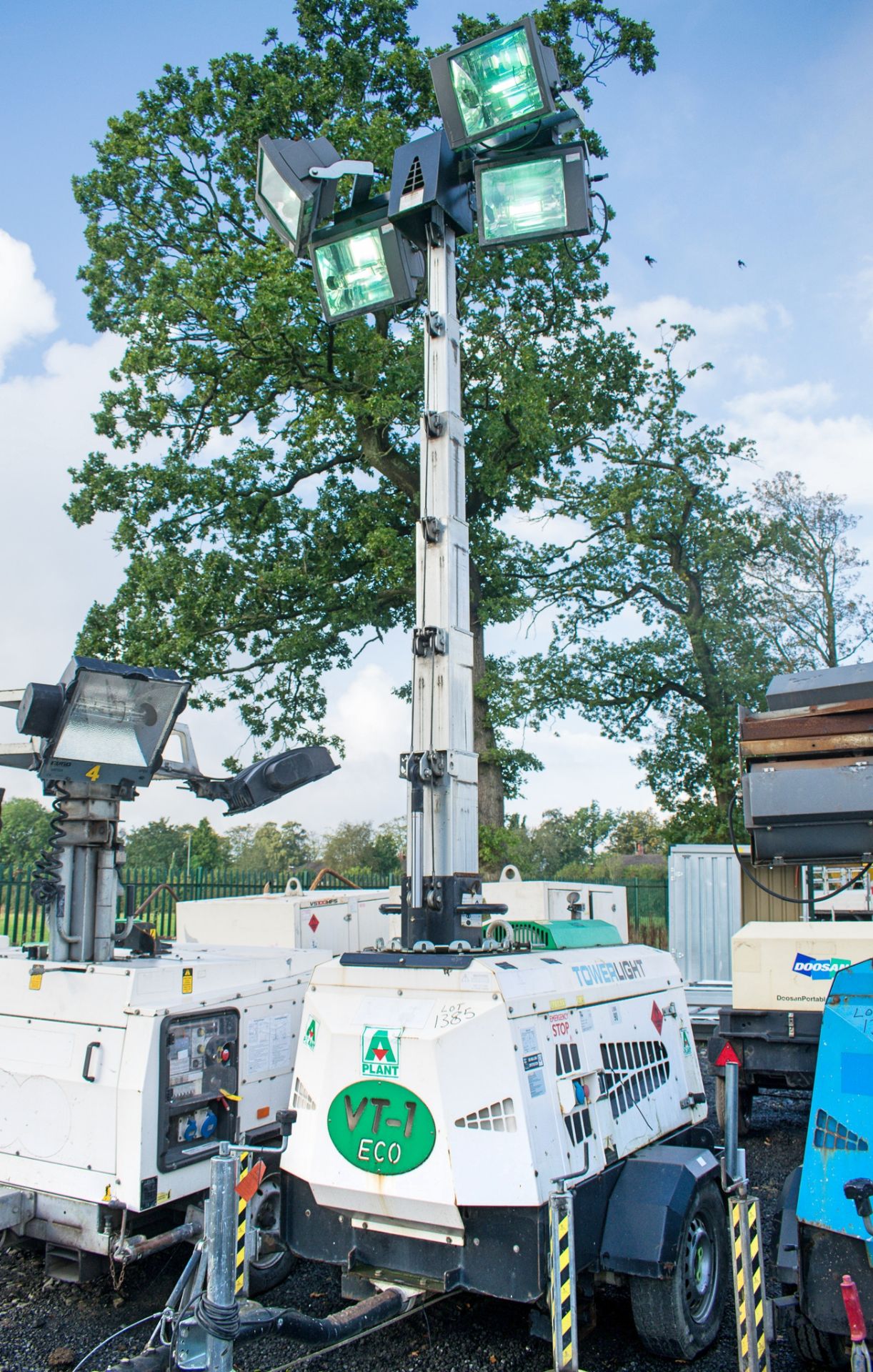Tower Light VT-1 diesel driven mobile lighting tower Year: 2012 S/N: 1203182 Recorded Hours: 1951 - Image 5 of 8