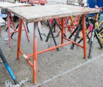 Collapsible site work bench