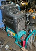 Makita 110v receiver mounted air compressor ** Fan guard missing **