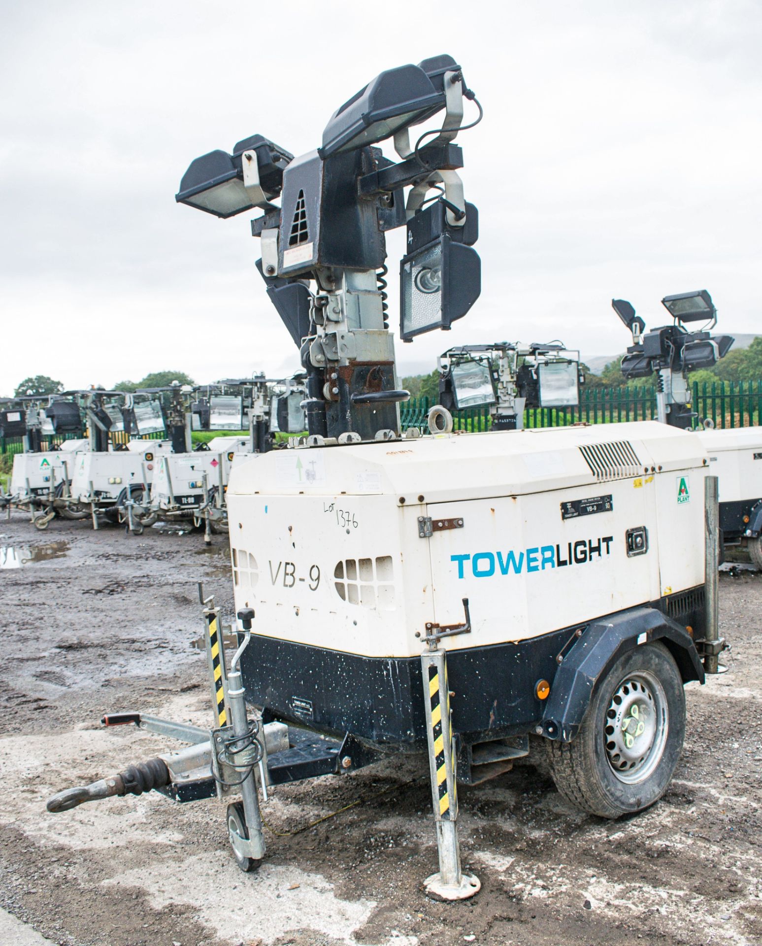 Tower Light VB-9 diesel driven mobile lighting tower Year: 2012 S/N: 1204667 Recorded Hours: 2947 - Image 2 of 9