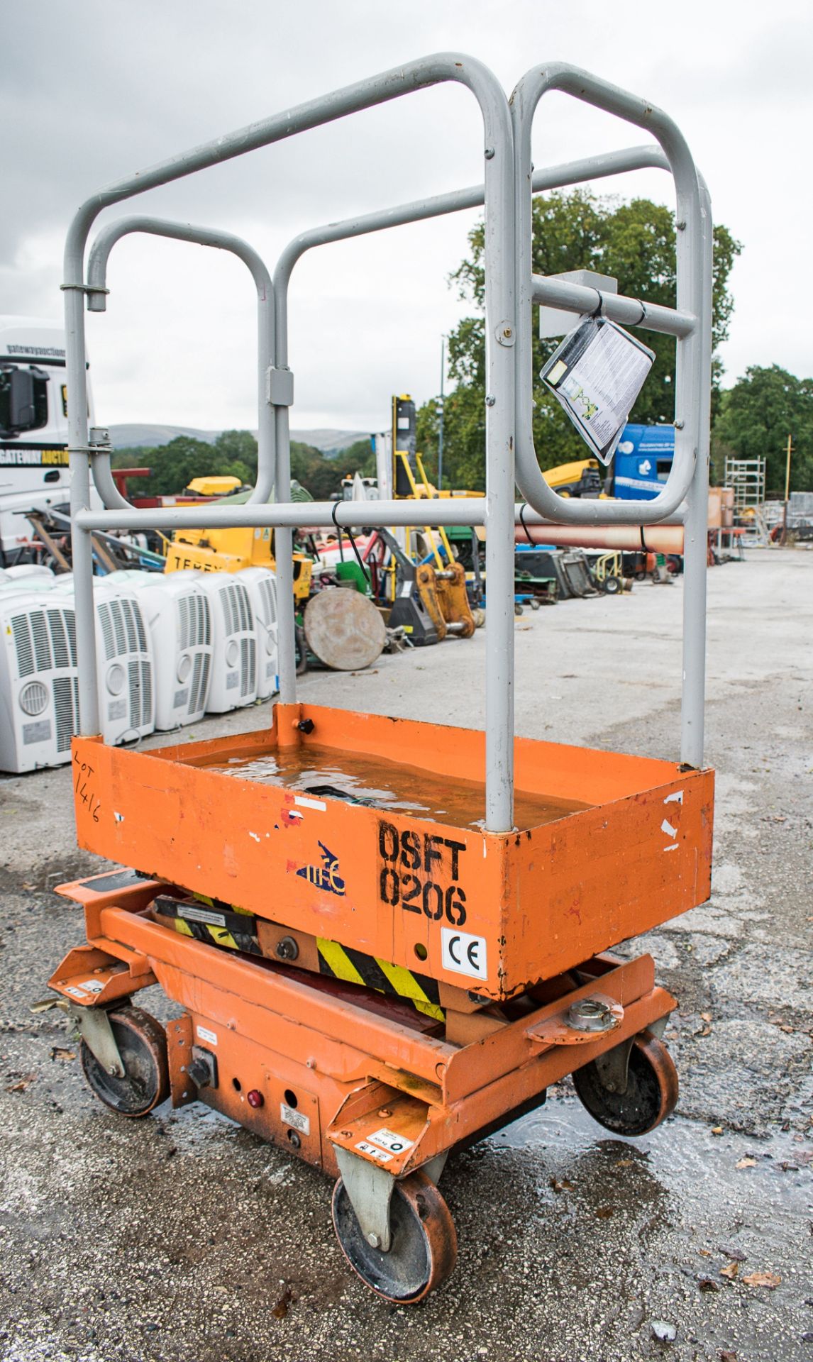 Pop-Up push around battery electric scissor lift 08FT0206 - Image 2 of 4