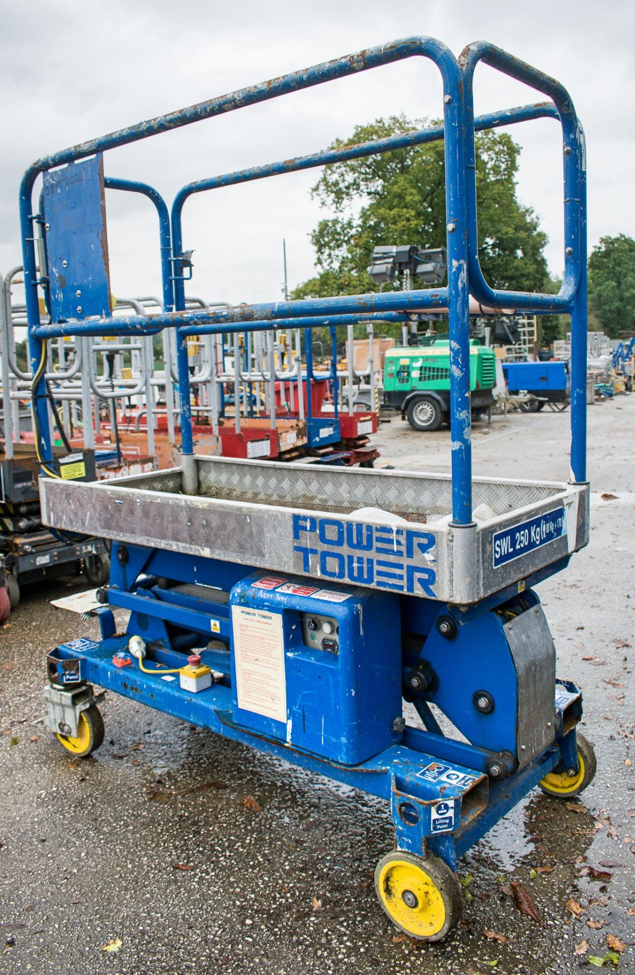 Power Tower push around battery electric scissor lift 08PT0026 - Image 2 of 4