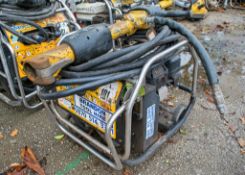 JCB Compact petrol driven hydraulic power pack c/w anti vibe breaker