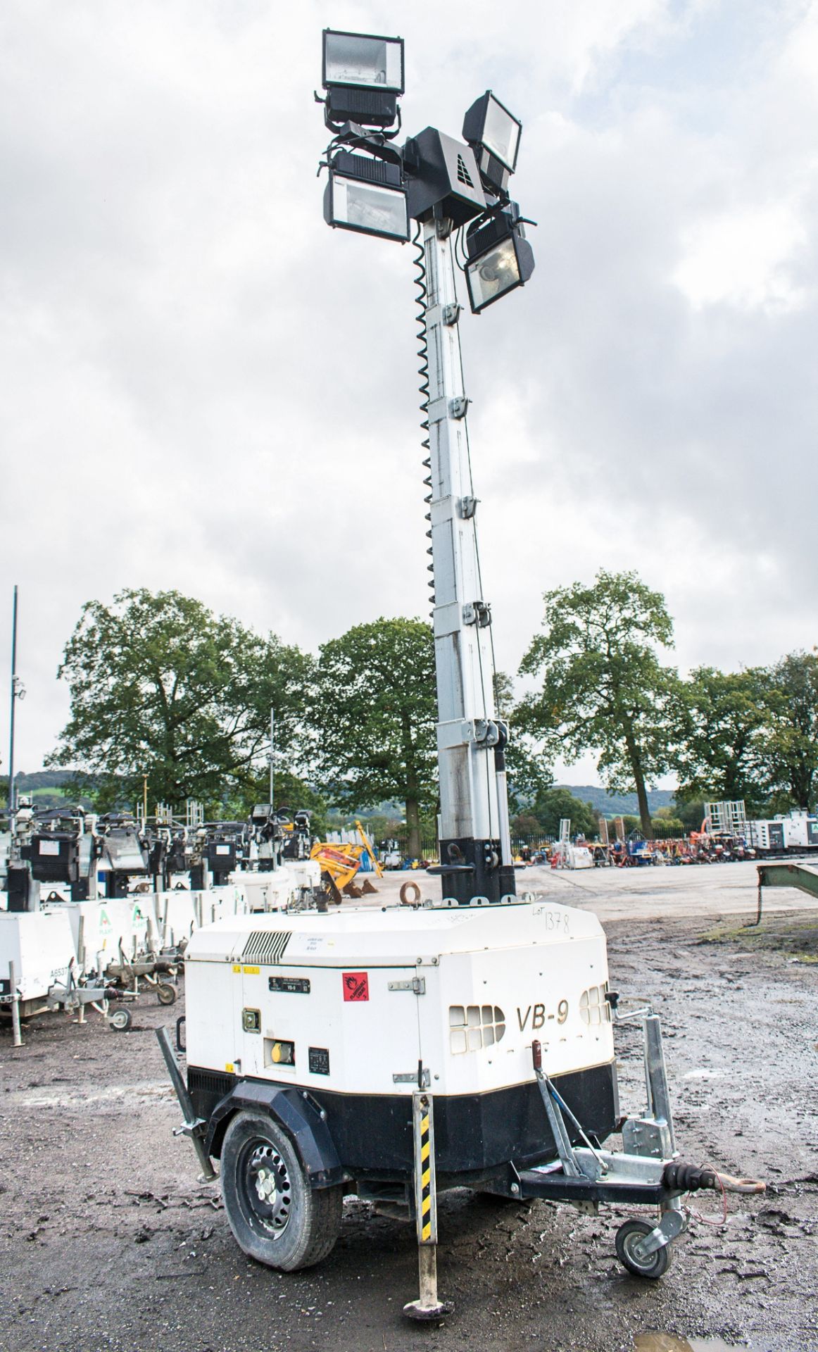 Tower Light VB-9 diesel driven mobile lighting tower Year: 2011 S/N: 1103304 Recorded Hours: 181 - Image 5 of 9