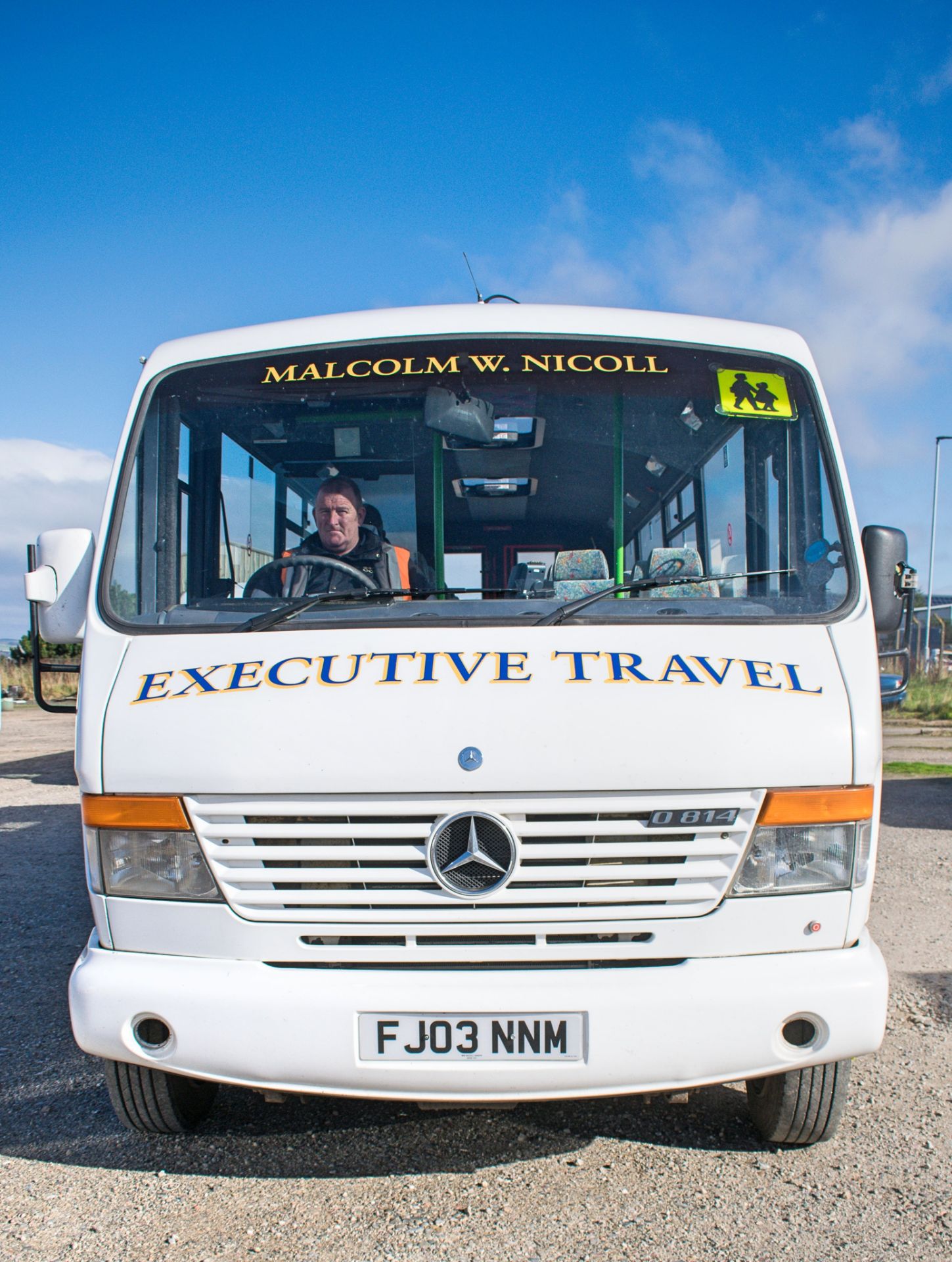 Mercedes Benz Vario O814D Mellor 28 seat mini bus Registration Number: FJ03 NNM Date of - Image 5 of 11