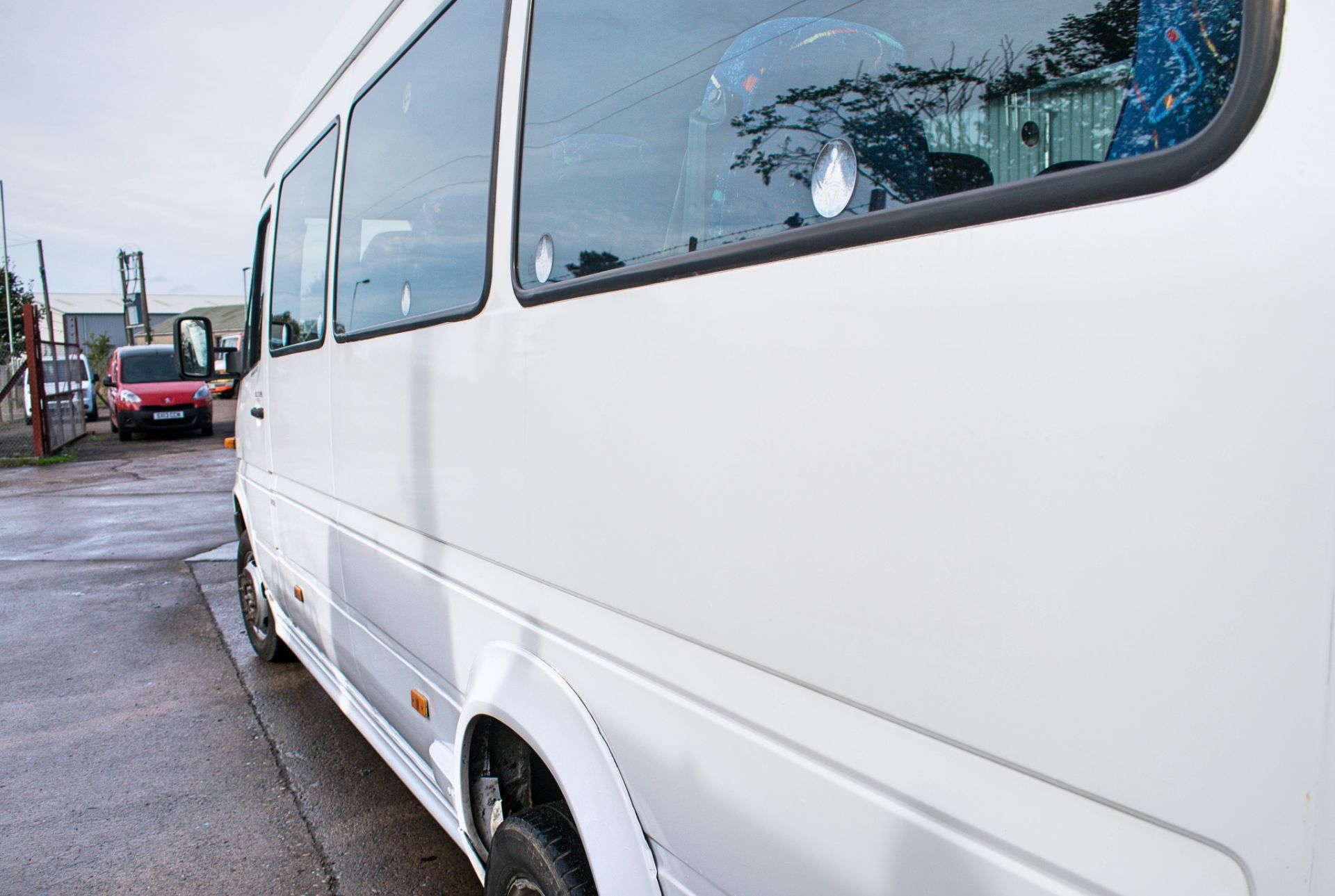 Mercedes Benz Sprinter CDi 16 seat mini bus Registration Number: MX04 DSZ Date of Registration: 13/ - Image 7 of 12