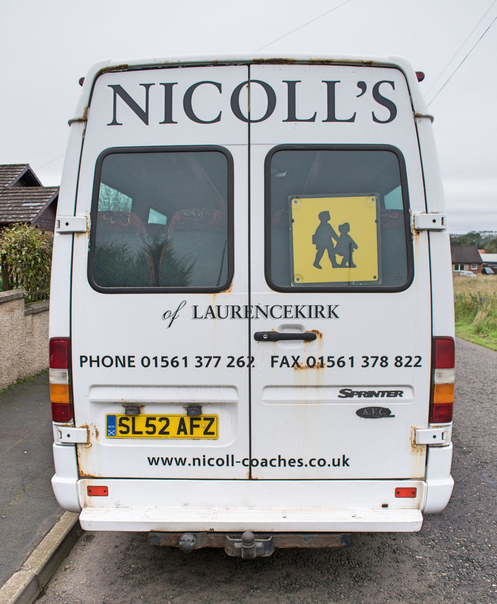 Mercedes Benz Sprinter 413 CDi KVC 16 seat mini bus Registration Number: SL52 AFZ Date of - Image 5 of 11