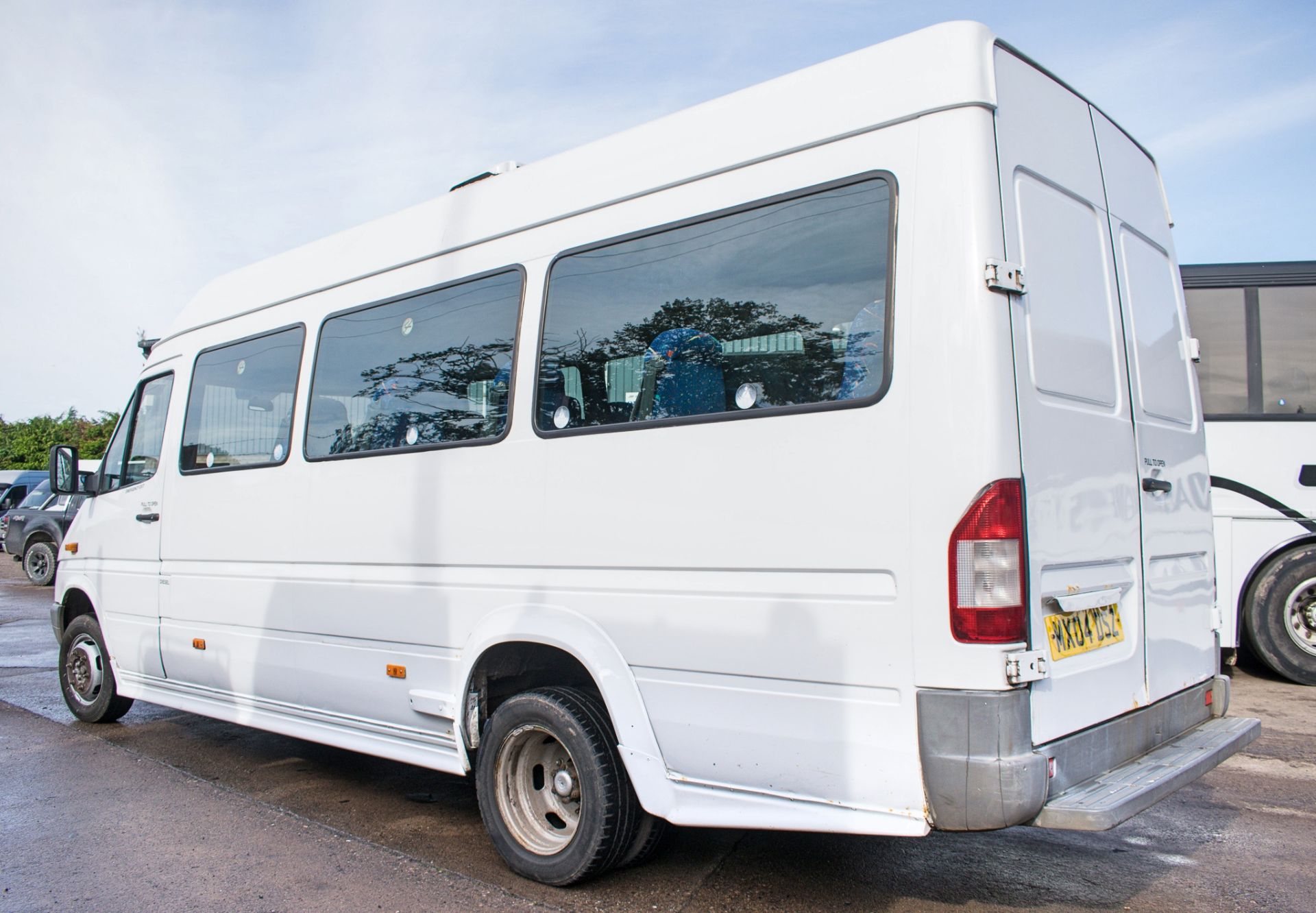 Mercedes Benz Sprinter CDi 16 seat mini bus Registration Number: MX04 DSZ Date of Registration: 13/ - Image 3 of 12