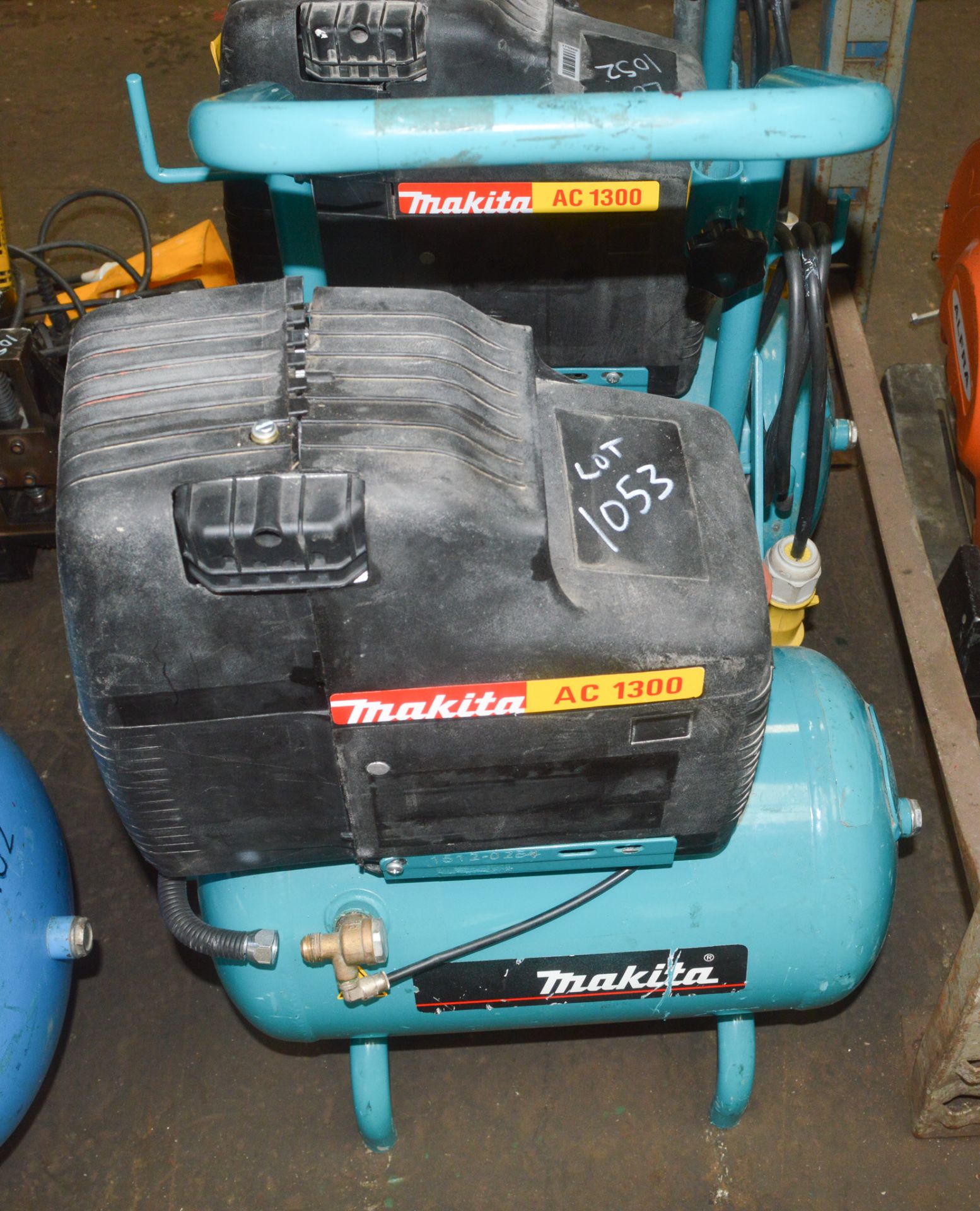 Makita AC1300 110 volt air compressor