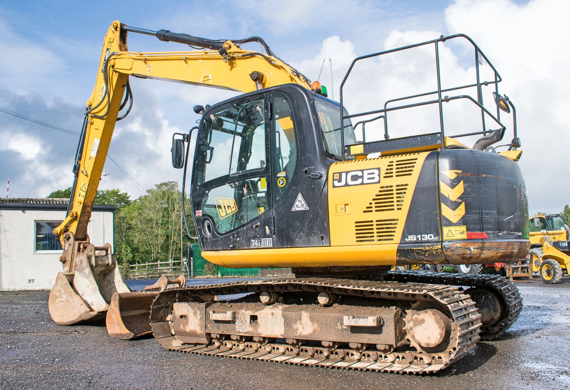 JCB JS130 LC 14 tonne steel tracked excavator Year: 2014 S/N: 2441322 Recorded Hours: 5921 auxillary - Image 3 of 23