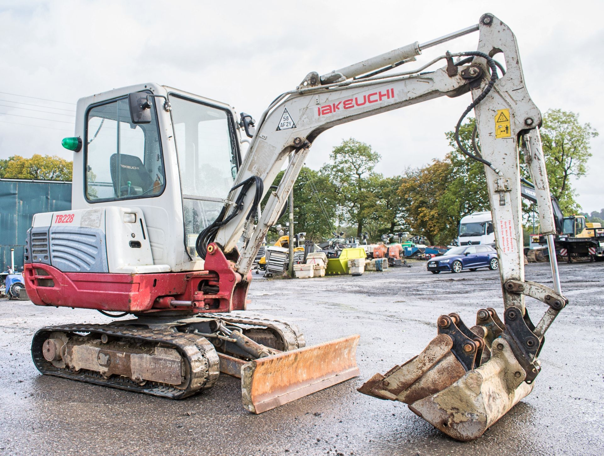 Takeuchi TB228 2.8 tonne rubber tracked mini excavator Year: 2012 S/N: 122801768 Recorded Hours: Not - Image 2 of 18