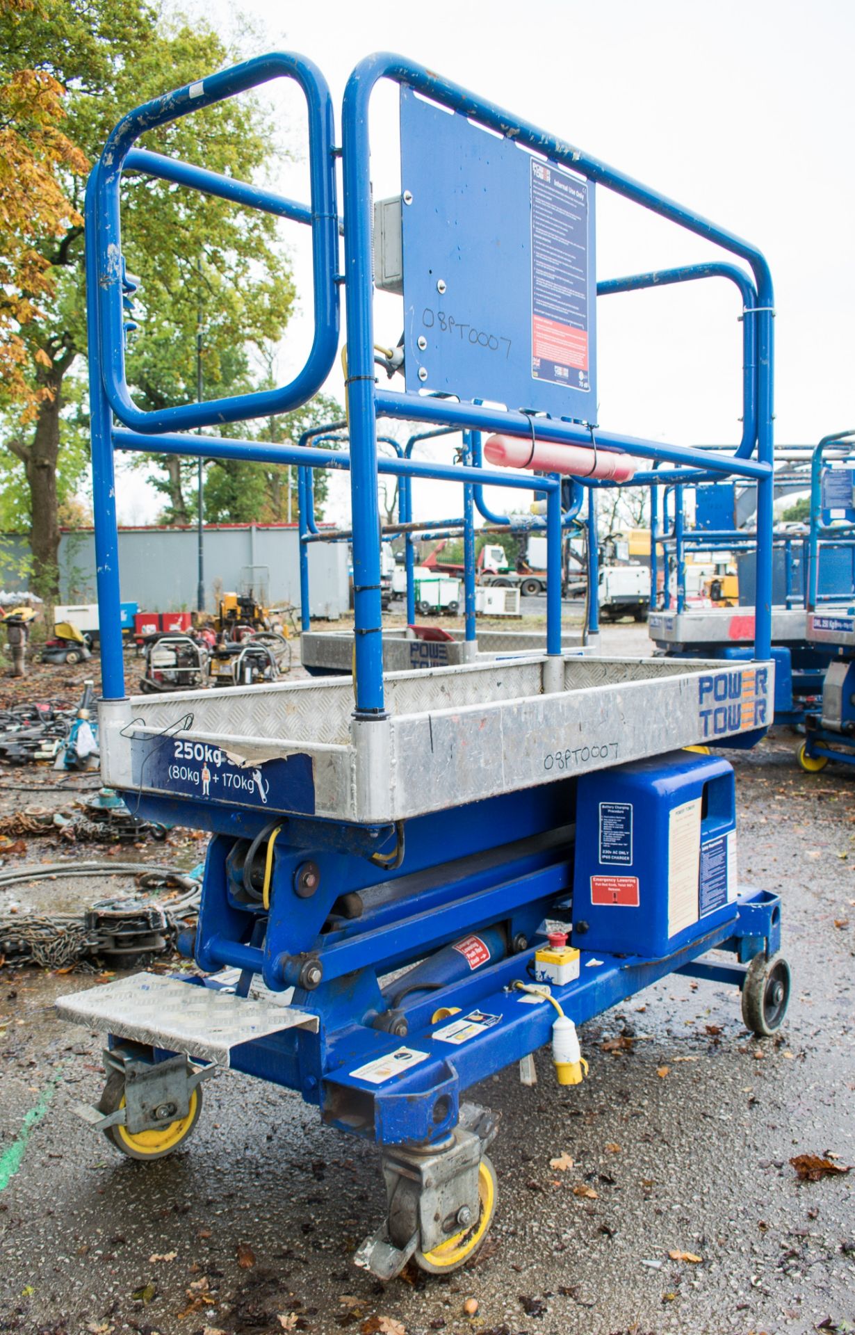 Power Tower push along battery electric scissor lift Year: 2007 08PT0007 - Image 2 of 6