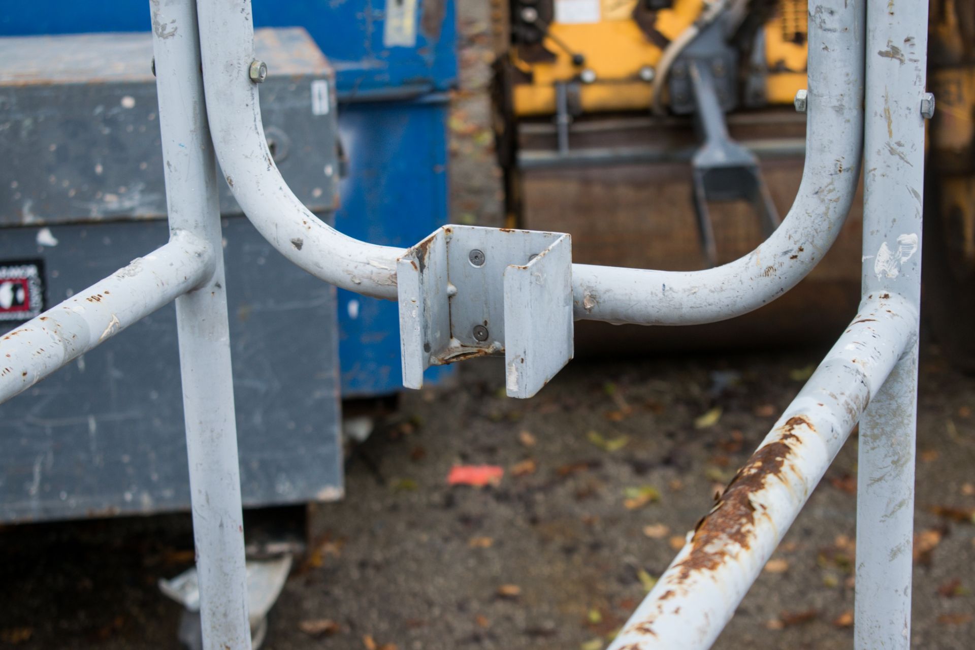 Pop-Up push along battery electric scissor lift  08FT0207 - Image 5 of 6