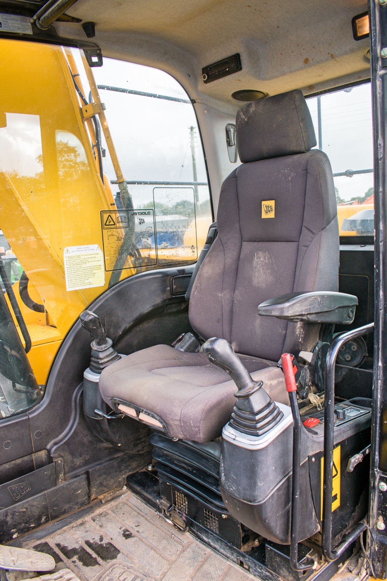 JCB JS130 LC 14 tonne steel tracked excavator Year: 2015 S/N: 2134750 Recorded Hours: 5841 auxillary - Bild 20 aus 22