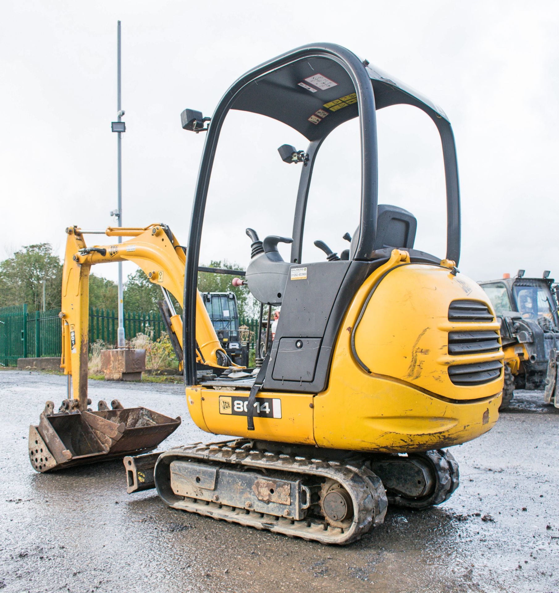 JCB 801.4 1.5 tonne rubber tracked mini excavator Year: 2008 S/N: 285989 Recorded hours: 1261 blade, - Image 3 of 18