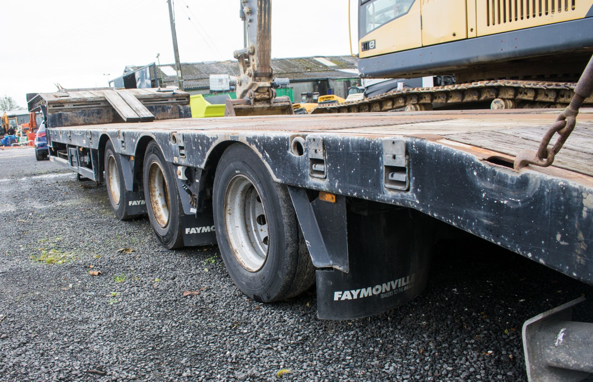 Faymonville STN-3U 13.6 metre step frame tri-axle low loader trailer  Year: 2010 S/N: 309100009291 - Image 6 of 12