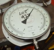 Bundenberg standard test gauge A643233