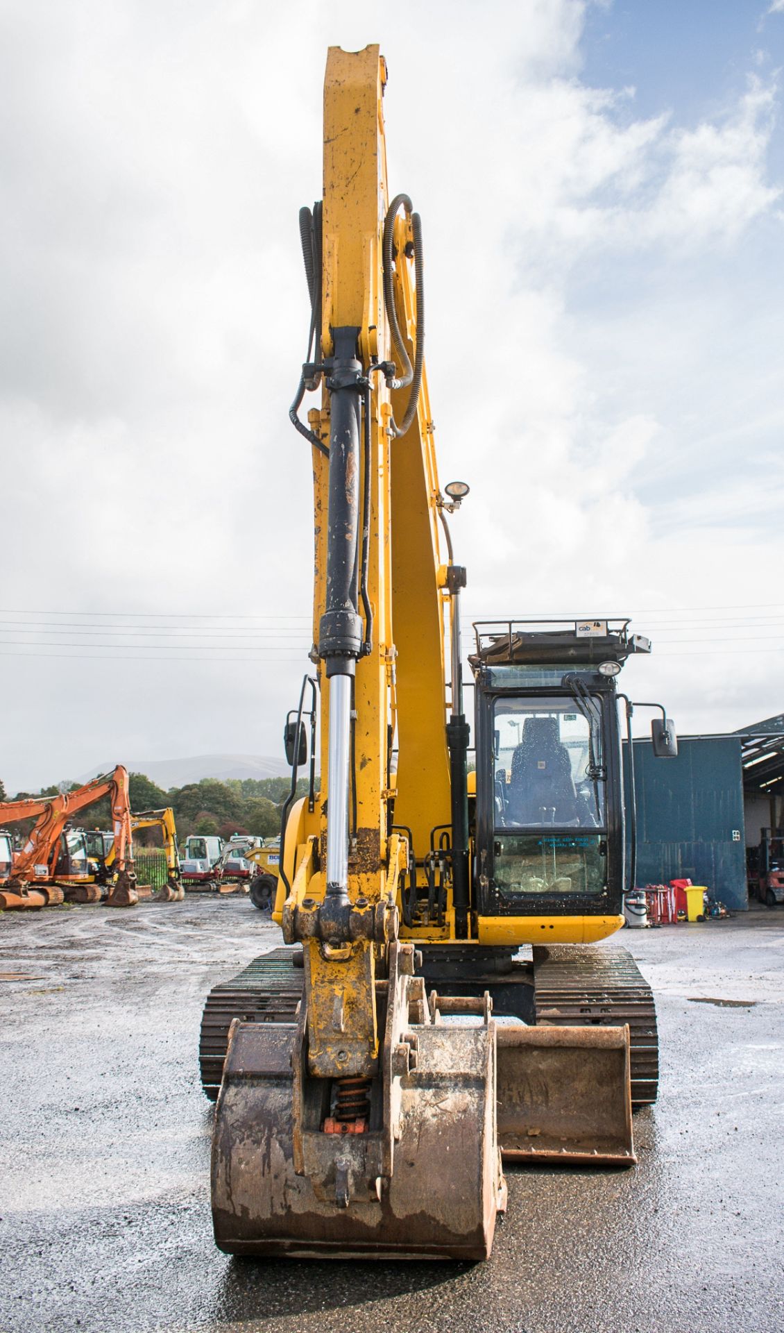 JCB JS130 LC 14 tonne steel tracked excavator Year: 2015 S/N: 2134750 Recorded Hours: 5841 auxillary - Image 5 of 22