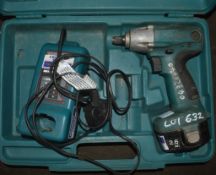 MAKITA cordless impact wrench Complete with charger, battery and carry case