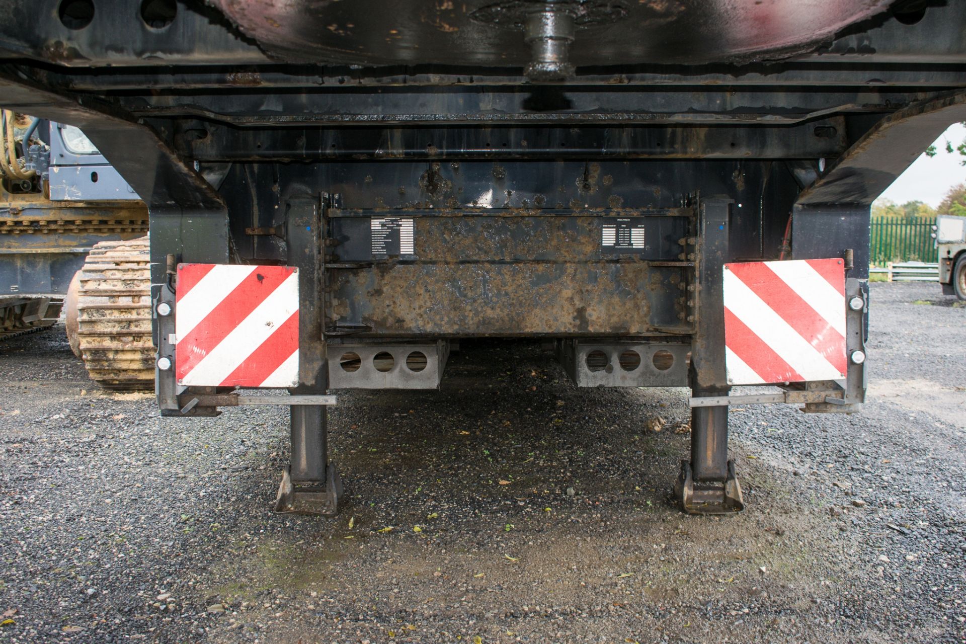 Faymonville STN-3U 13.6 metre step frame tri-axle low loader trailer  Year: 2010 S/N: 309100009291 - Image 8 of 12