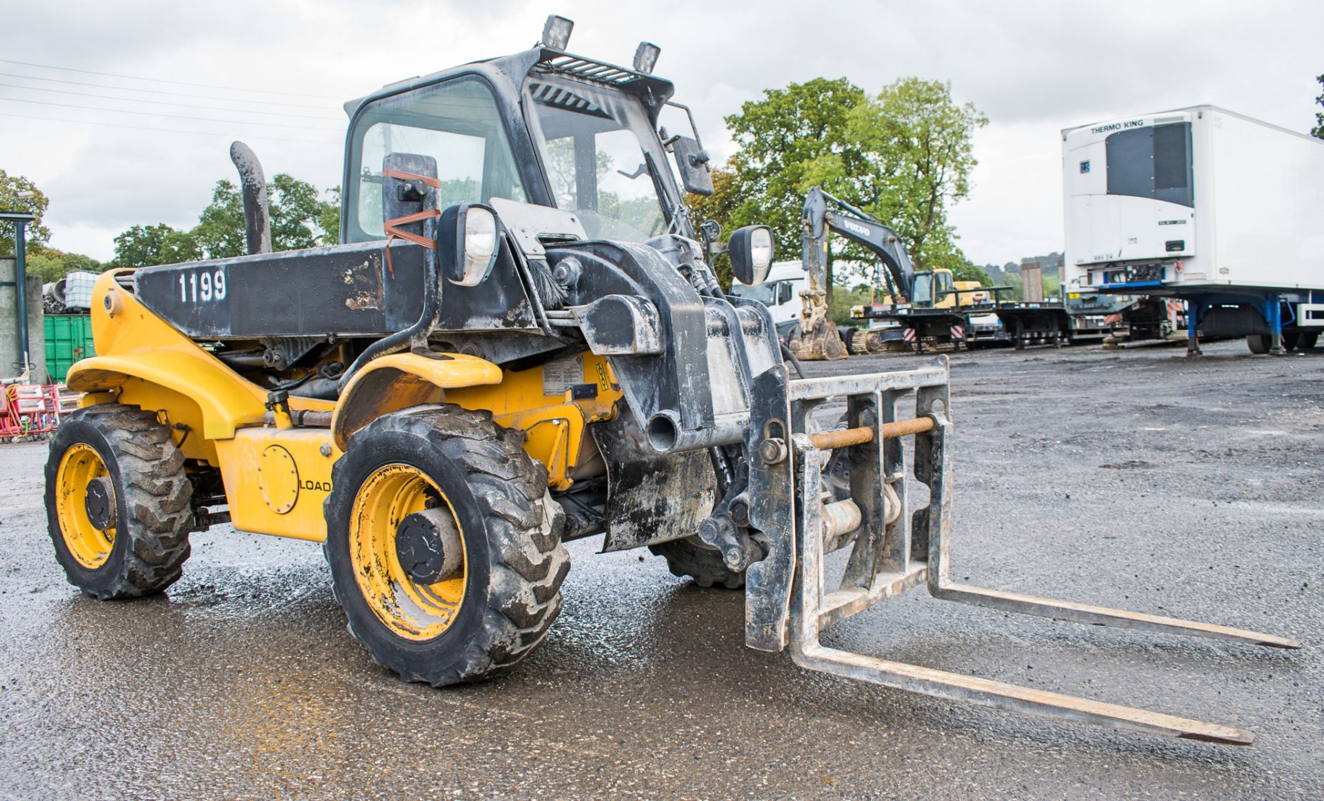 JCB 520-50 5 metre telescopic handler Year: 2007 S/N: 1411347 Recorded Hours: 4471 - Bild 2 aus 15