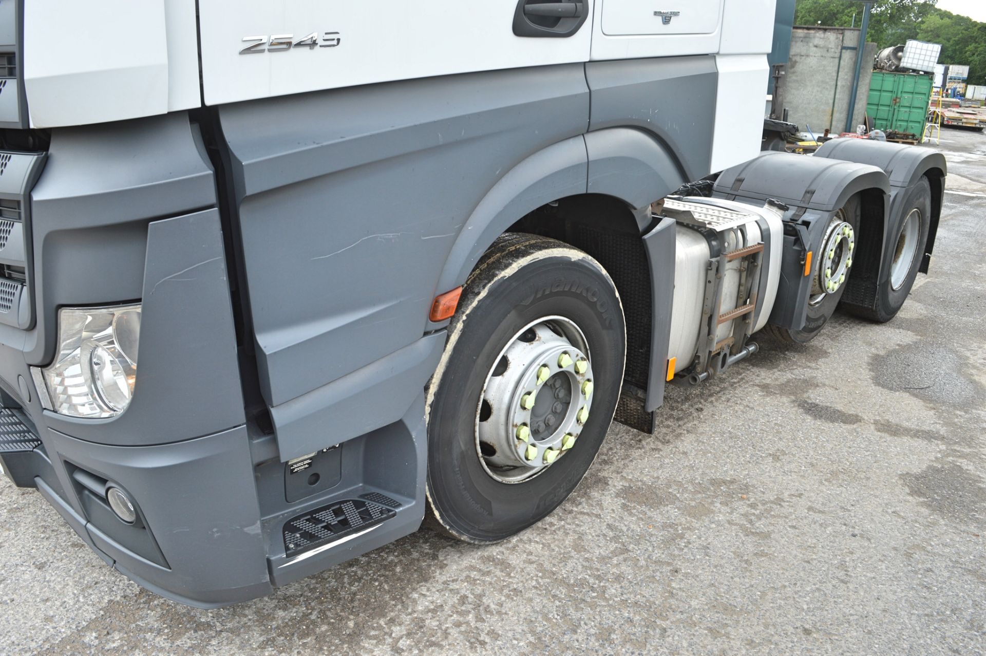 Mercedes Benz Actros 2545 6x2 mid lift tractor unit  Registration Number: GF63 CFS Recorded Miles: - Bild 9 aus 17