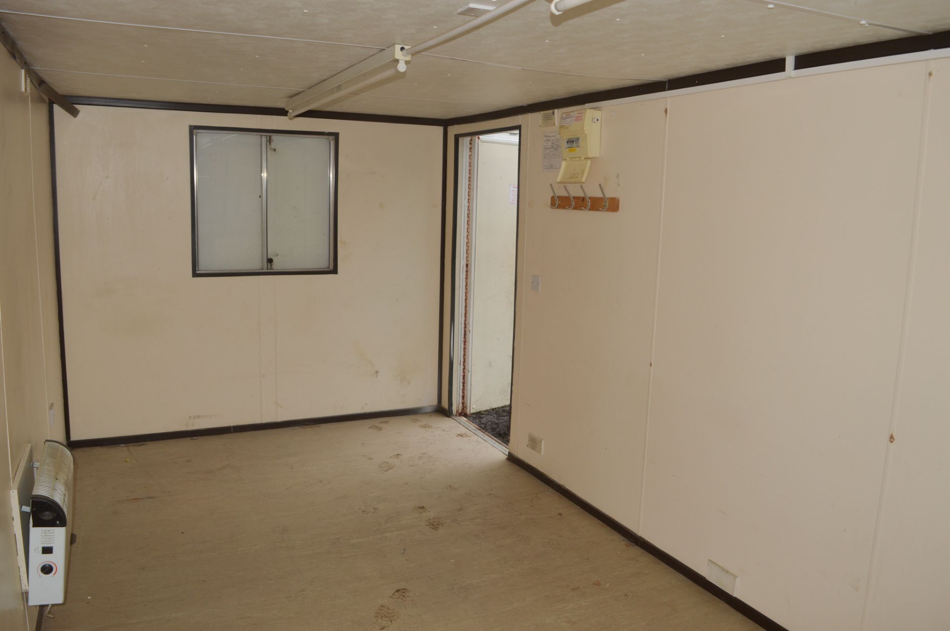 21 ft x 9 ft steel anti vandal site office unit  Comprising kitchen area  c/w keys in office - Image 6 of 6