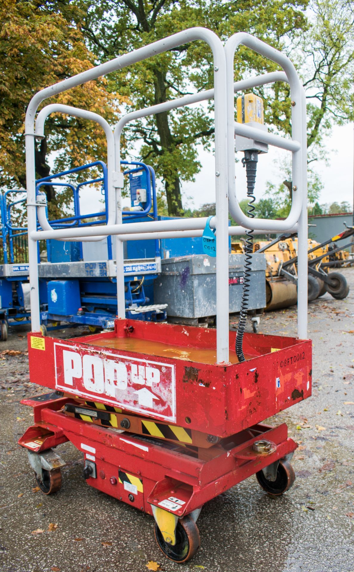 Pop-Up push along battery electric scissor lift  08FT0012 - Image 2 of 6