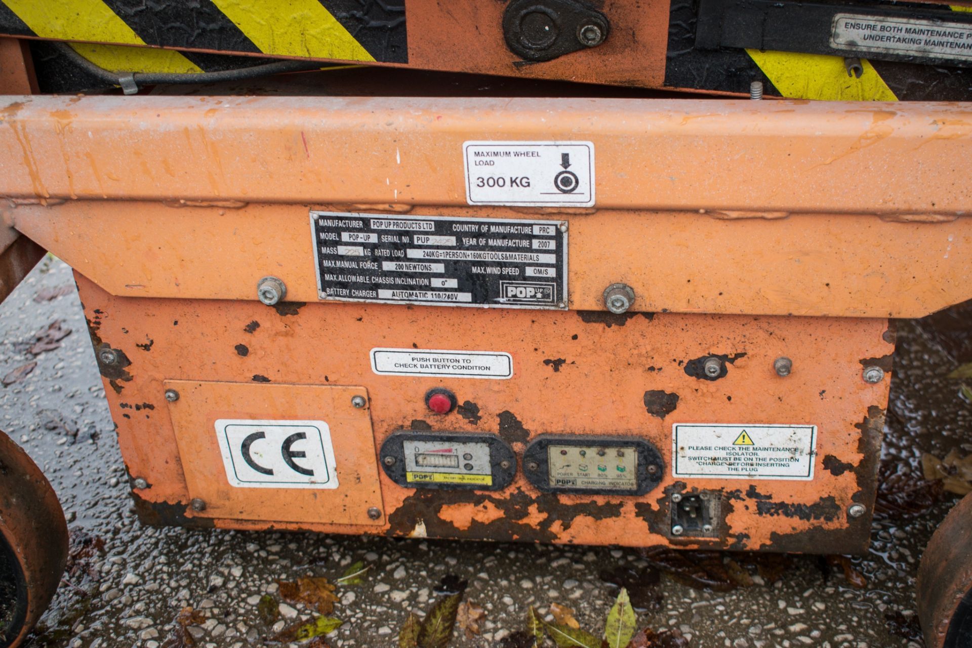 Pop-Up push along battery electric scissor lift  08FT0171 - Image 6 of 6