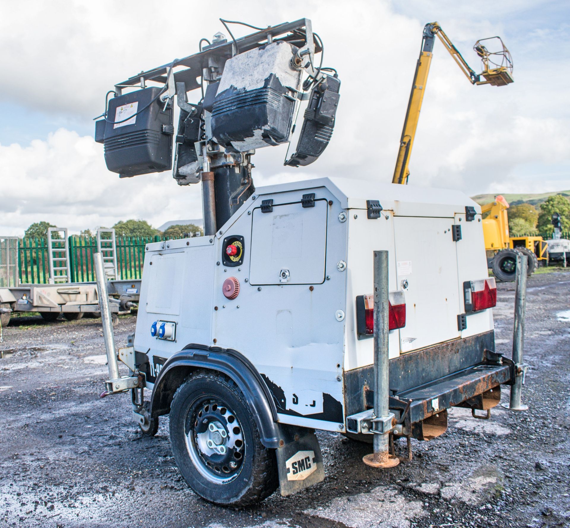 SMC TL-90 diesel driven mobile lighting tower  Year: 2012 S/N: 129706 Recorded hours: 2201 A595099 - Image 3 of 8