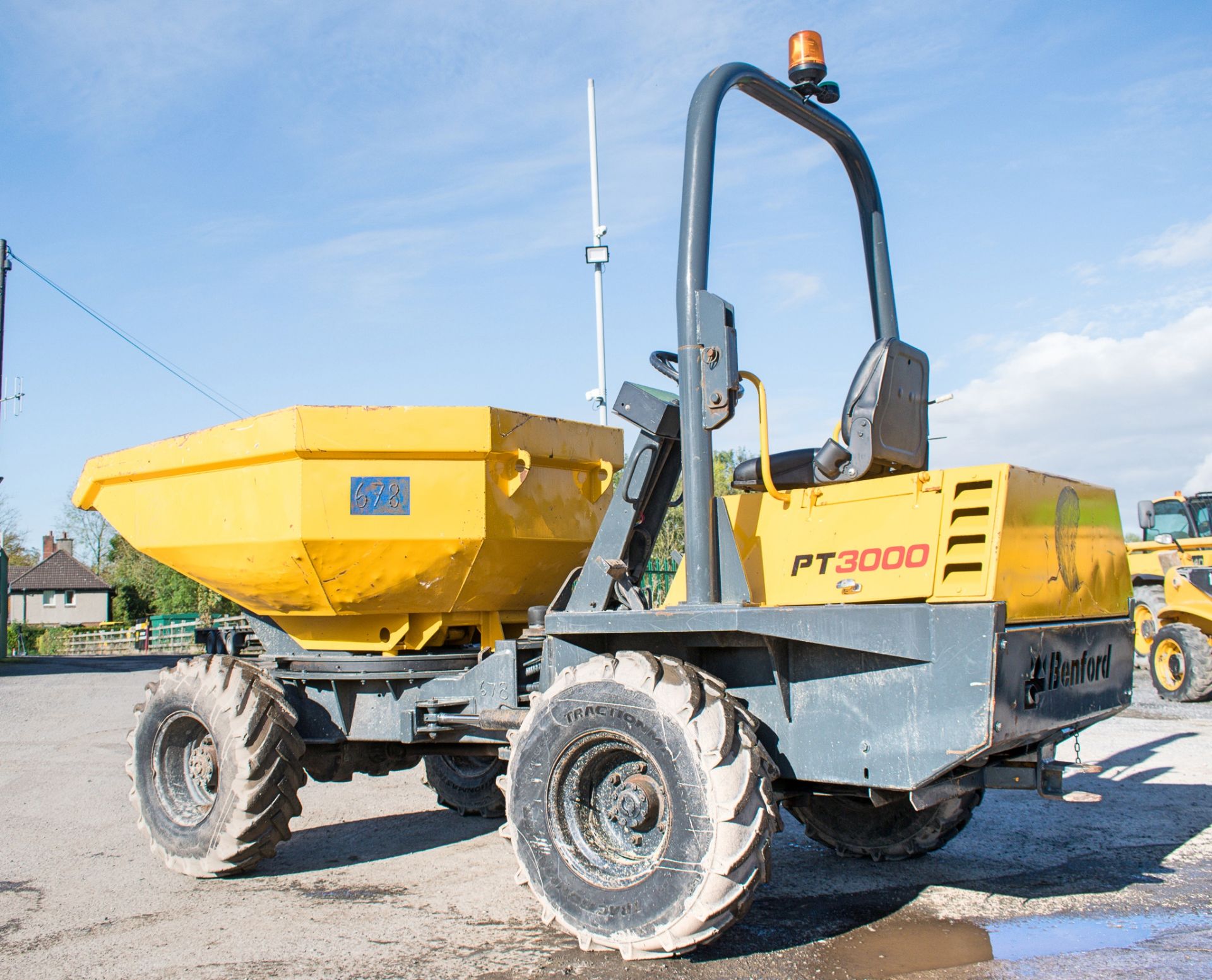 Benford Terex 3 tonne swivel skip dumper  Year:2003 S/N: E310AS314 Recorded hours: Clock blank  678 - Image 3 of 17