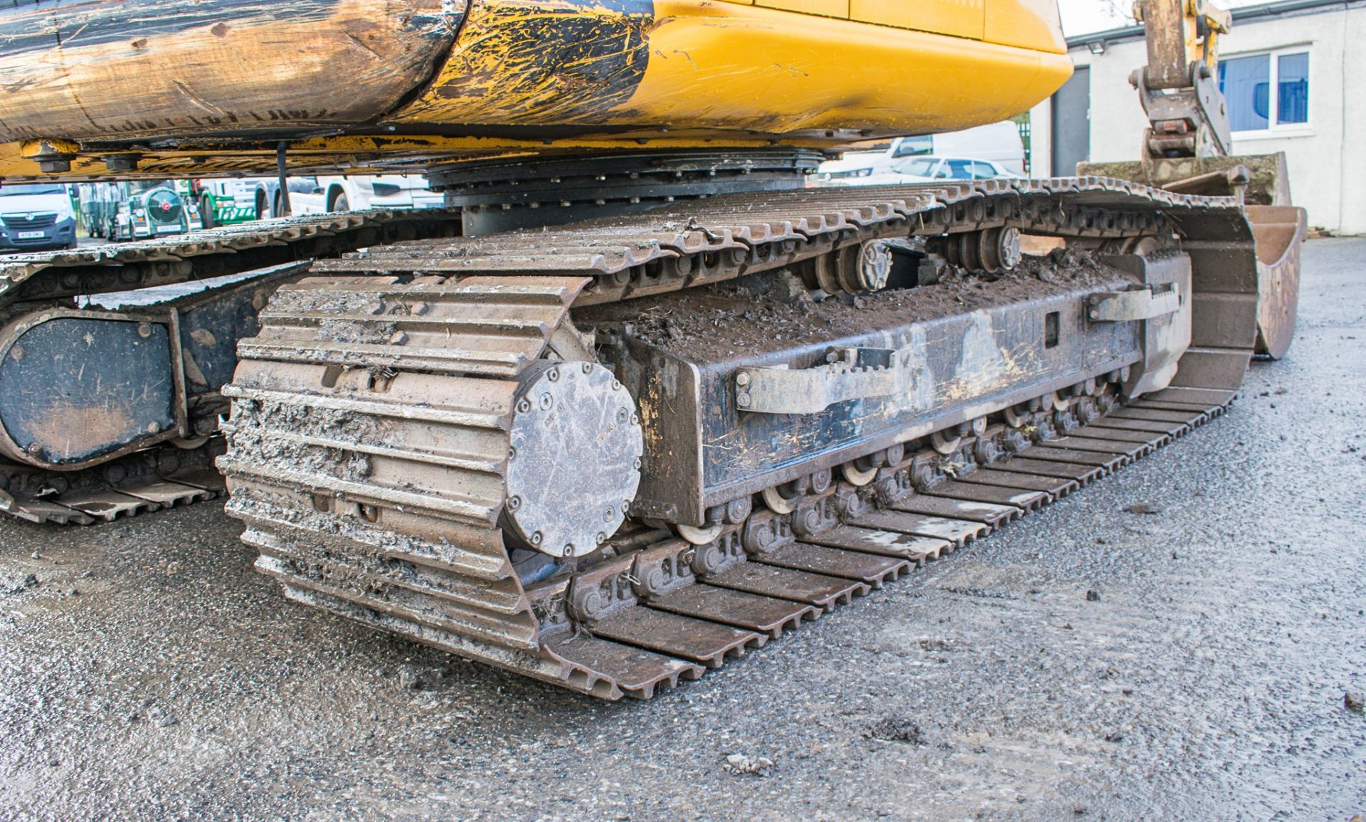 JCB JS130 LC 14 tonne steel tracked excavator Year: 2015 S/N: 2134749 Recorded Hours: 4658 auxillary - Image 9 of 22