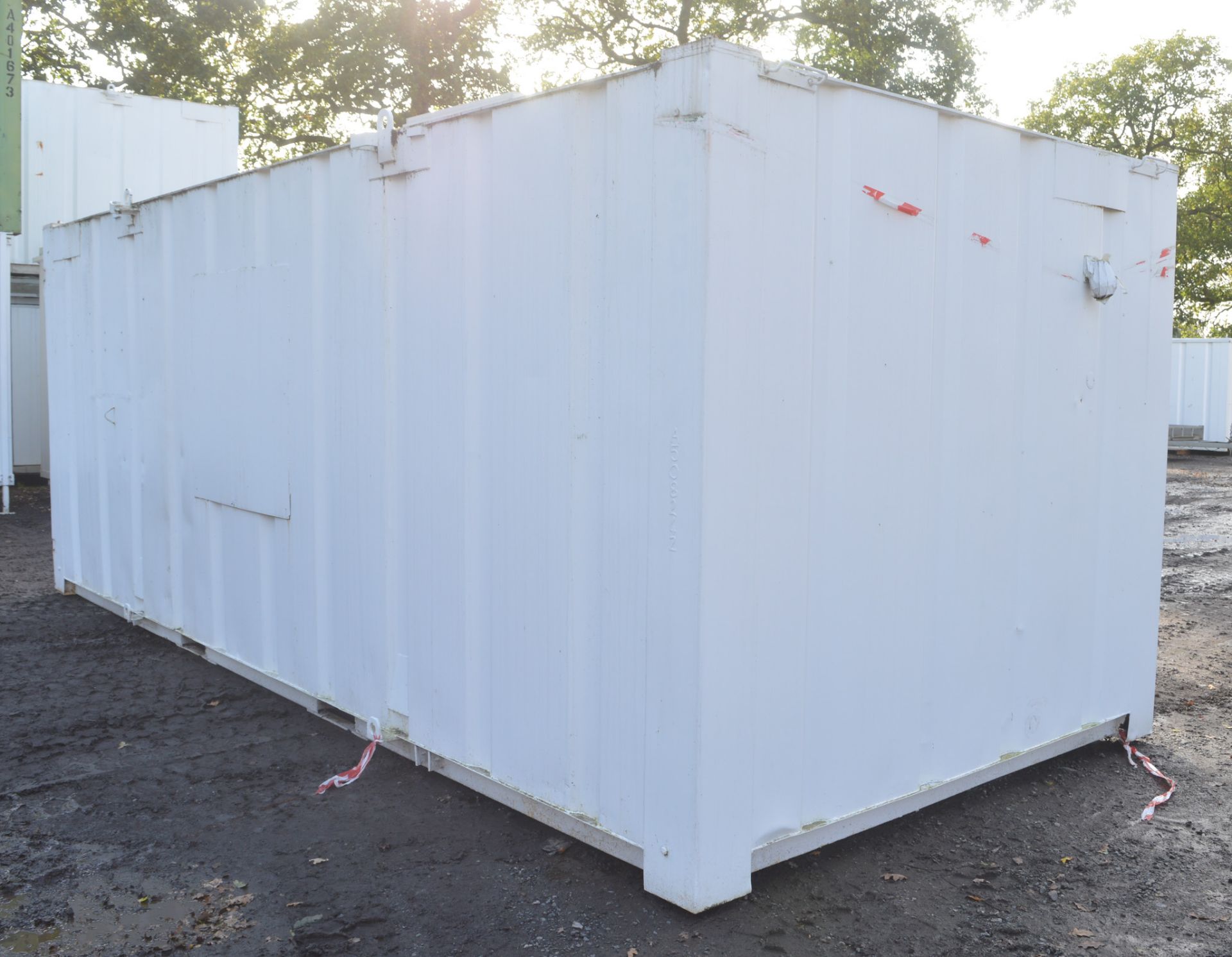 21 ft x 9 ft steel anti vandal shipping container  c/w keys in office  A508242 - Bild 2 aus 6
