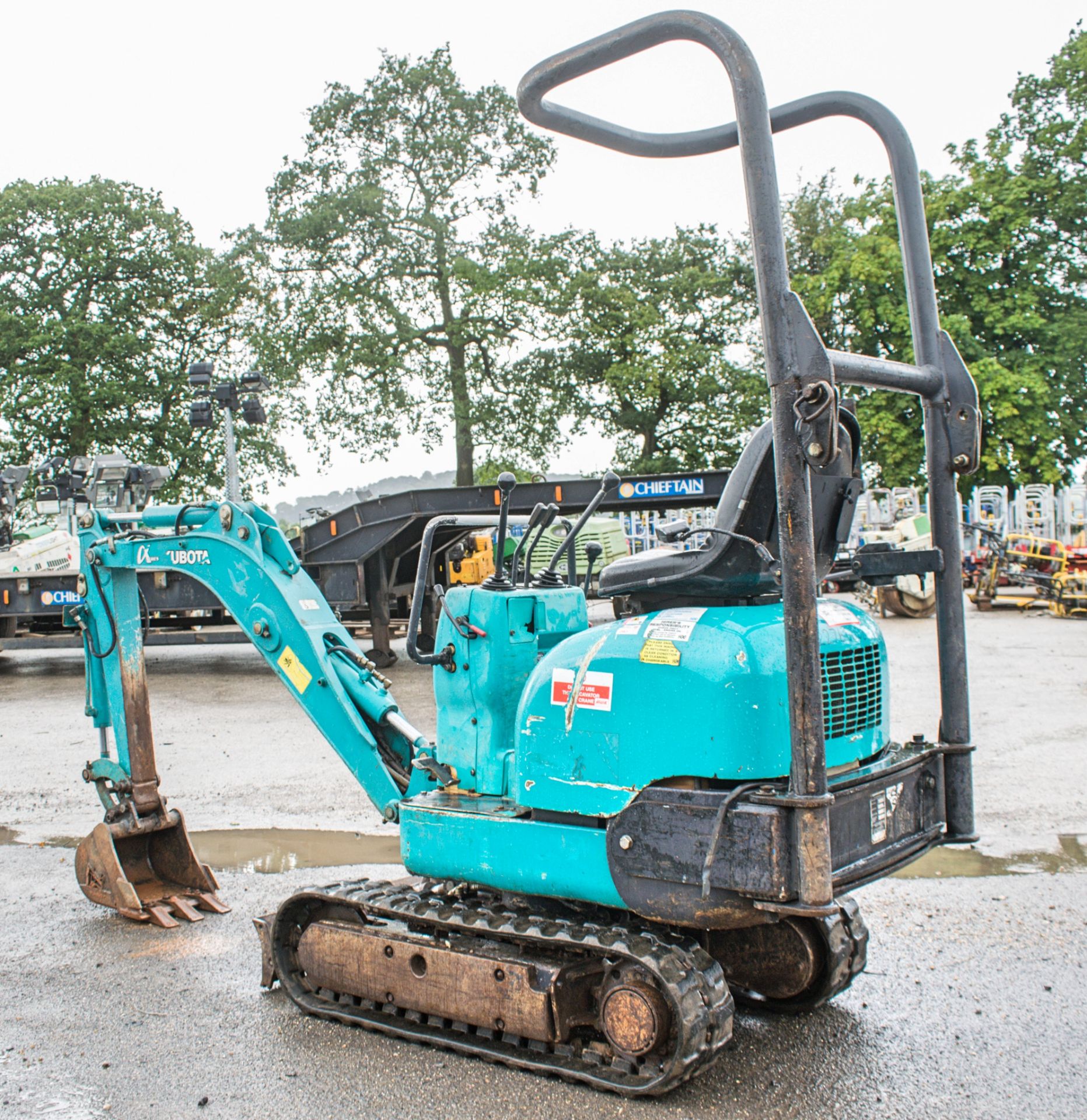 Kubota K008 0.8 tonne rubber tracked excavator Year: S/N: Recorded Hours: 3423 blade, expandable - Image 3 of 12