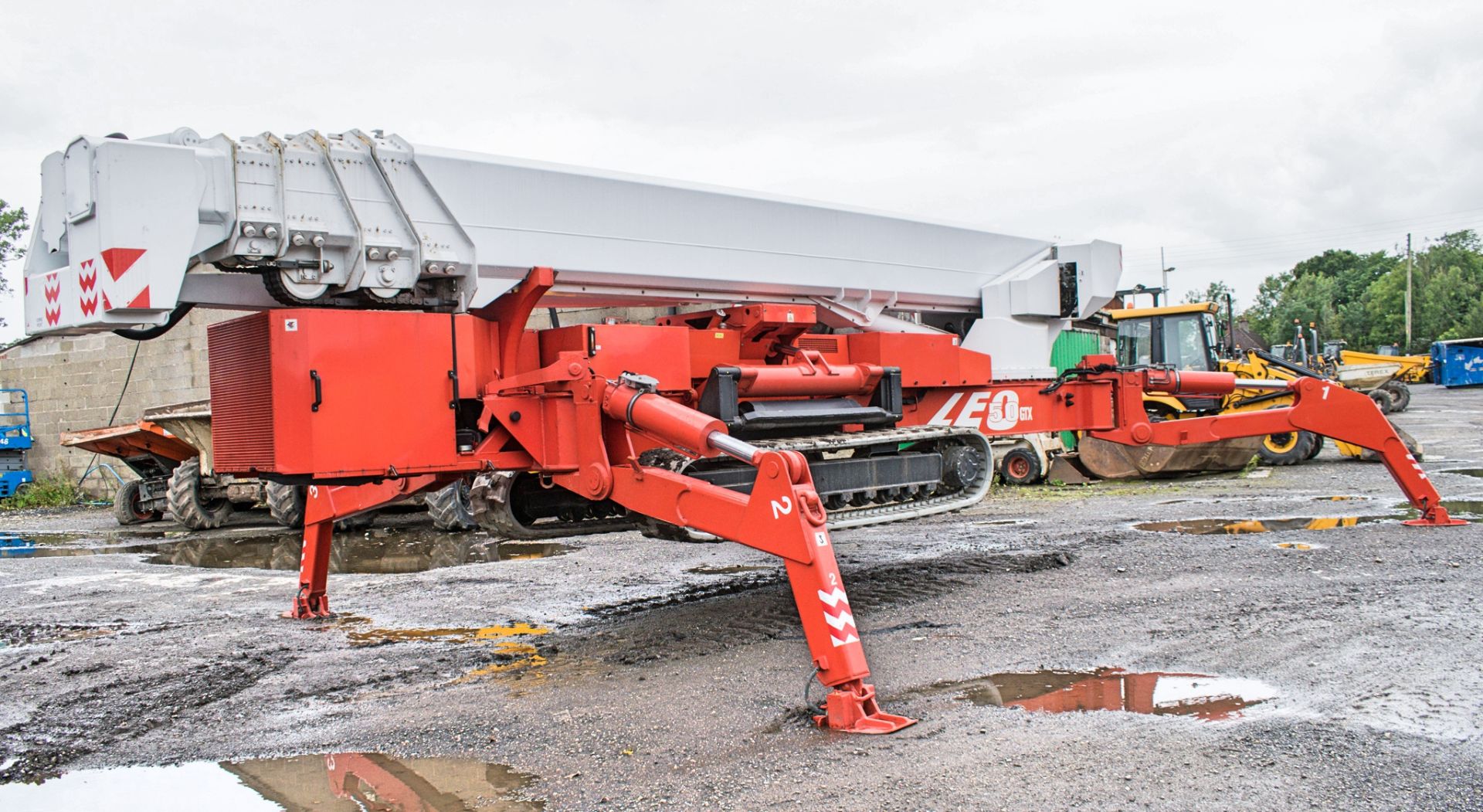 Teupen Leo 50 GTX 50 metre rubber tracked aerial platform Year: 2008 S/N: 140740 Recorded Hours: - Image 15 of 39