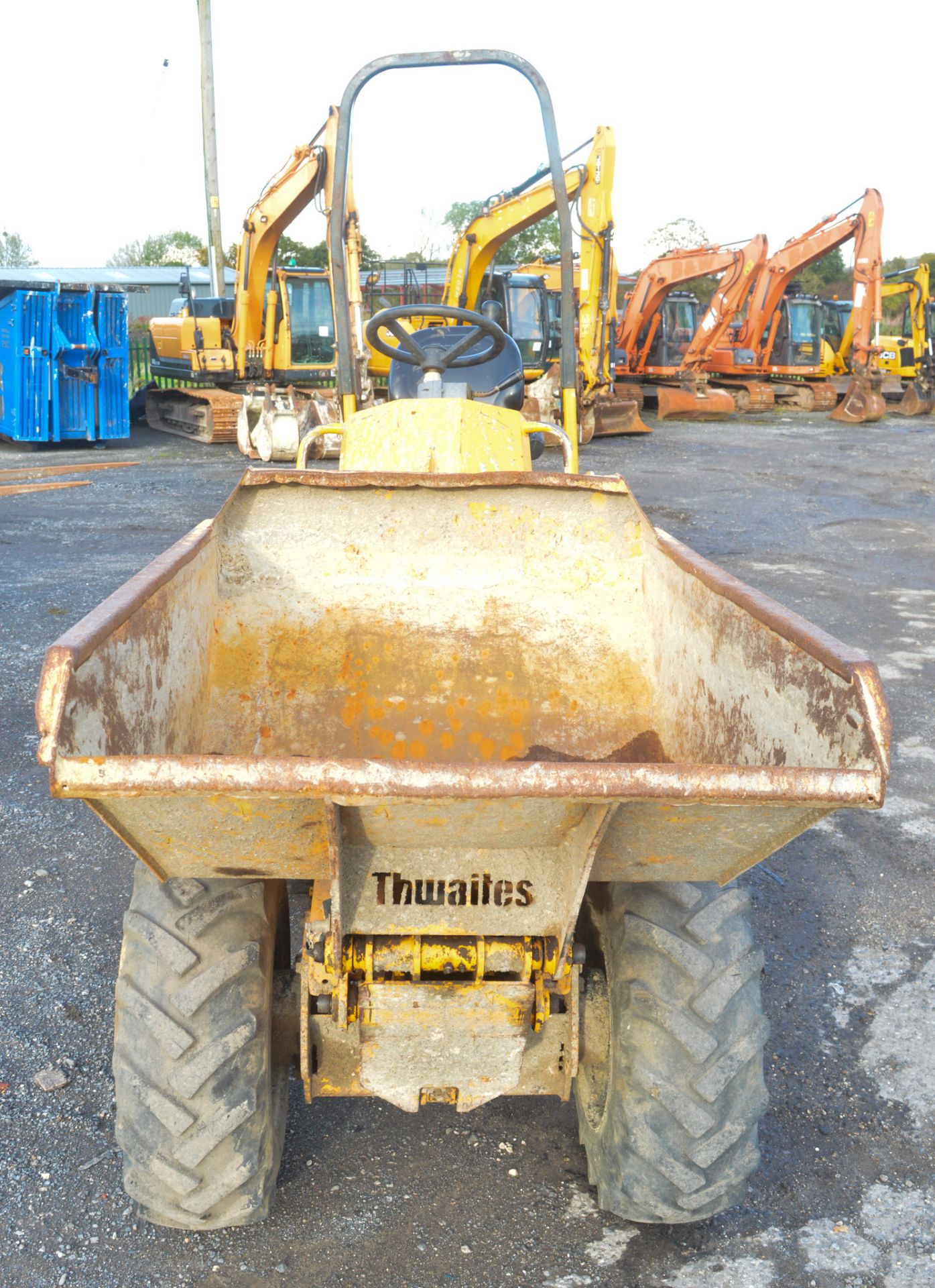 Thwaites 1 tonne hi-tip dumper Year: 2005 S/N: 7592 Recorded Hours: 2176 - Image 5 of 9