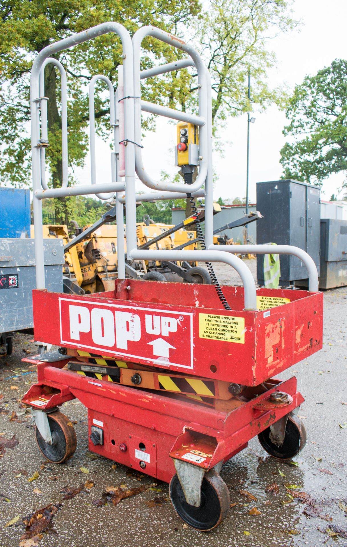 Pop-Up push along battery electric scissor lift - Image 3 of 6